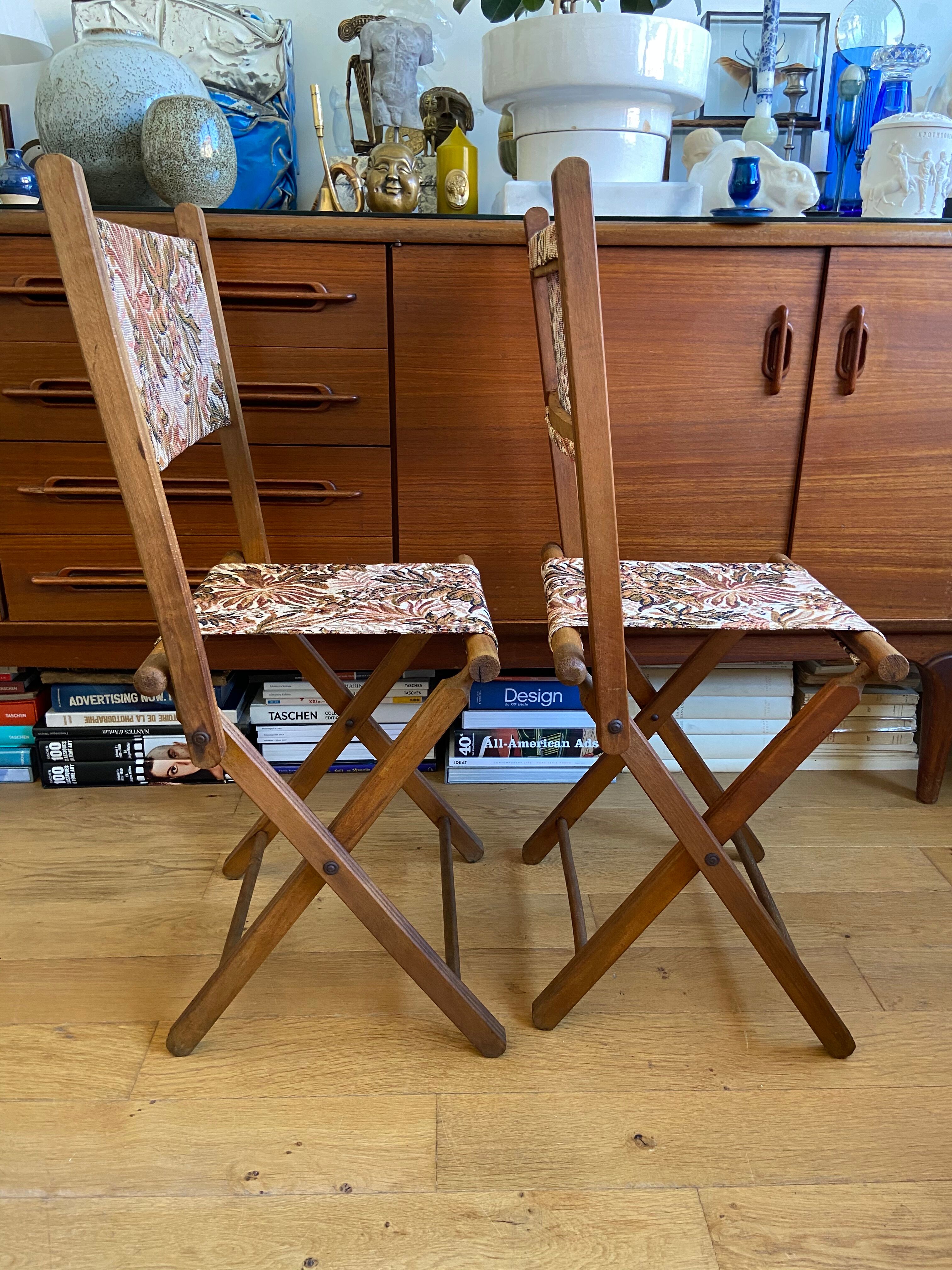 Pair of folding chairs