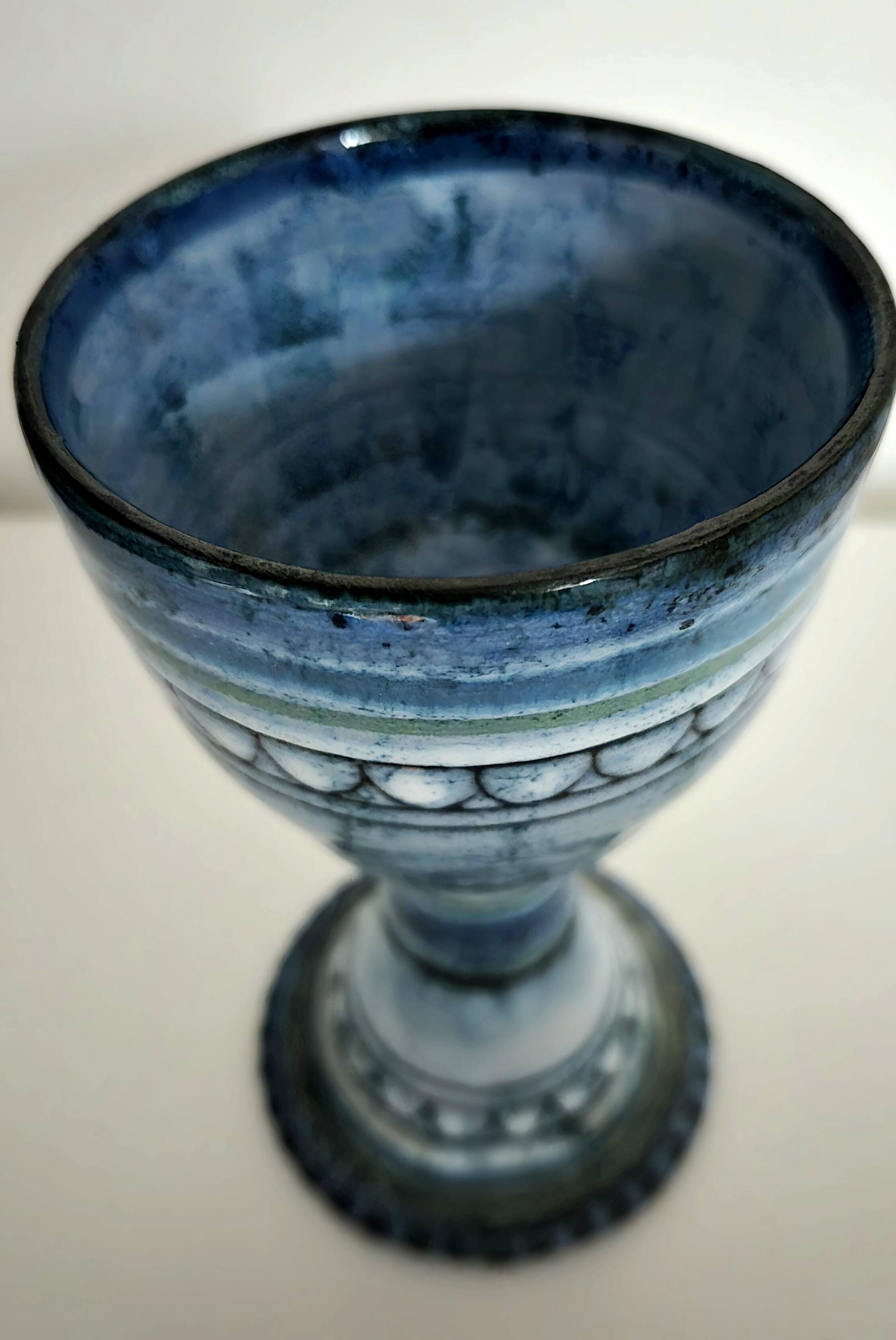Pottery wine vase