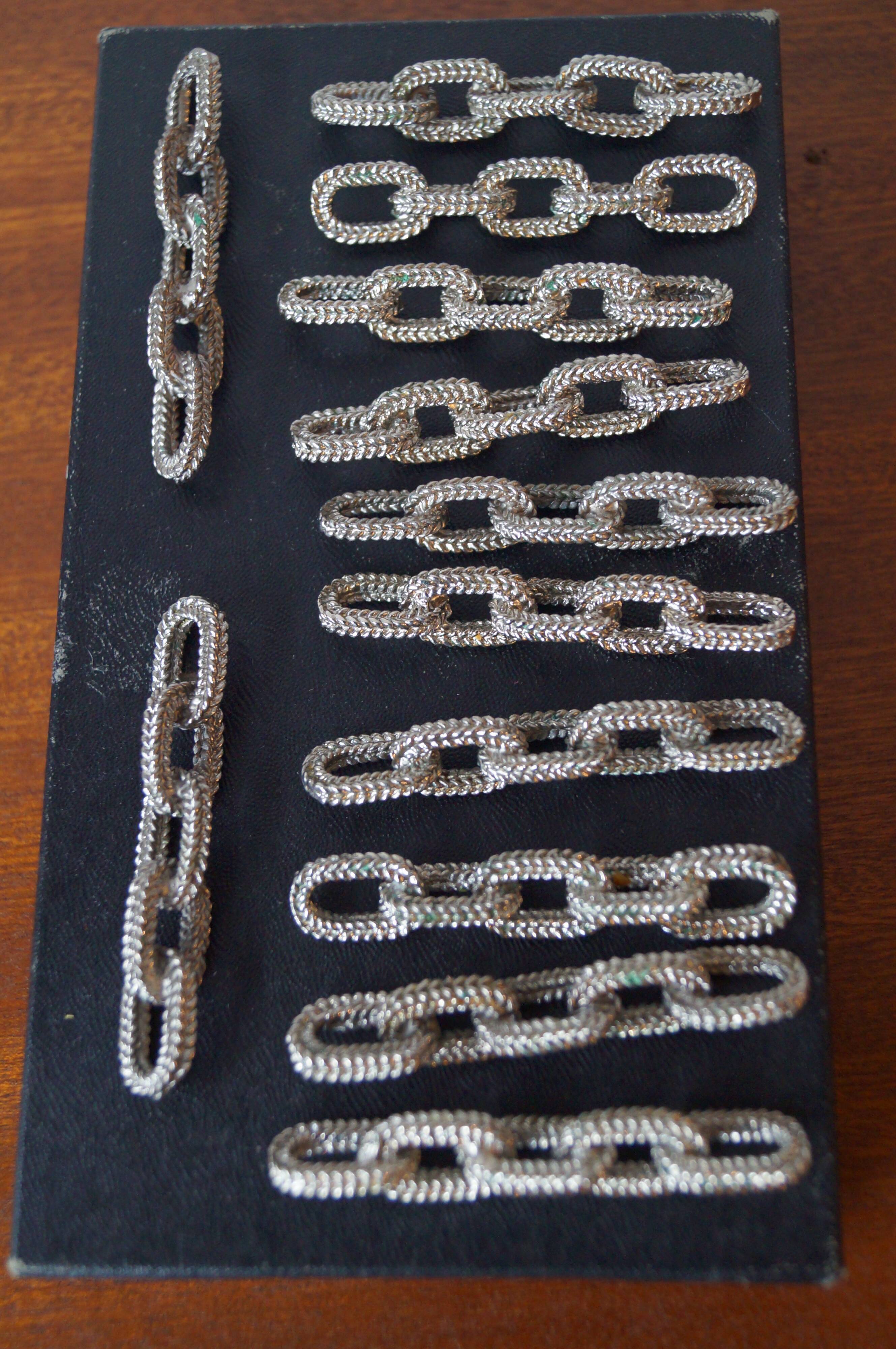 Knife holder chain style 1950