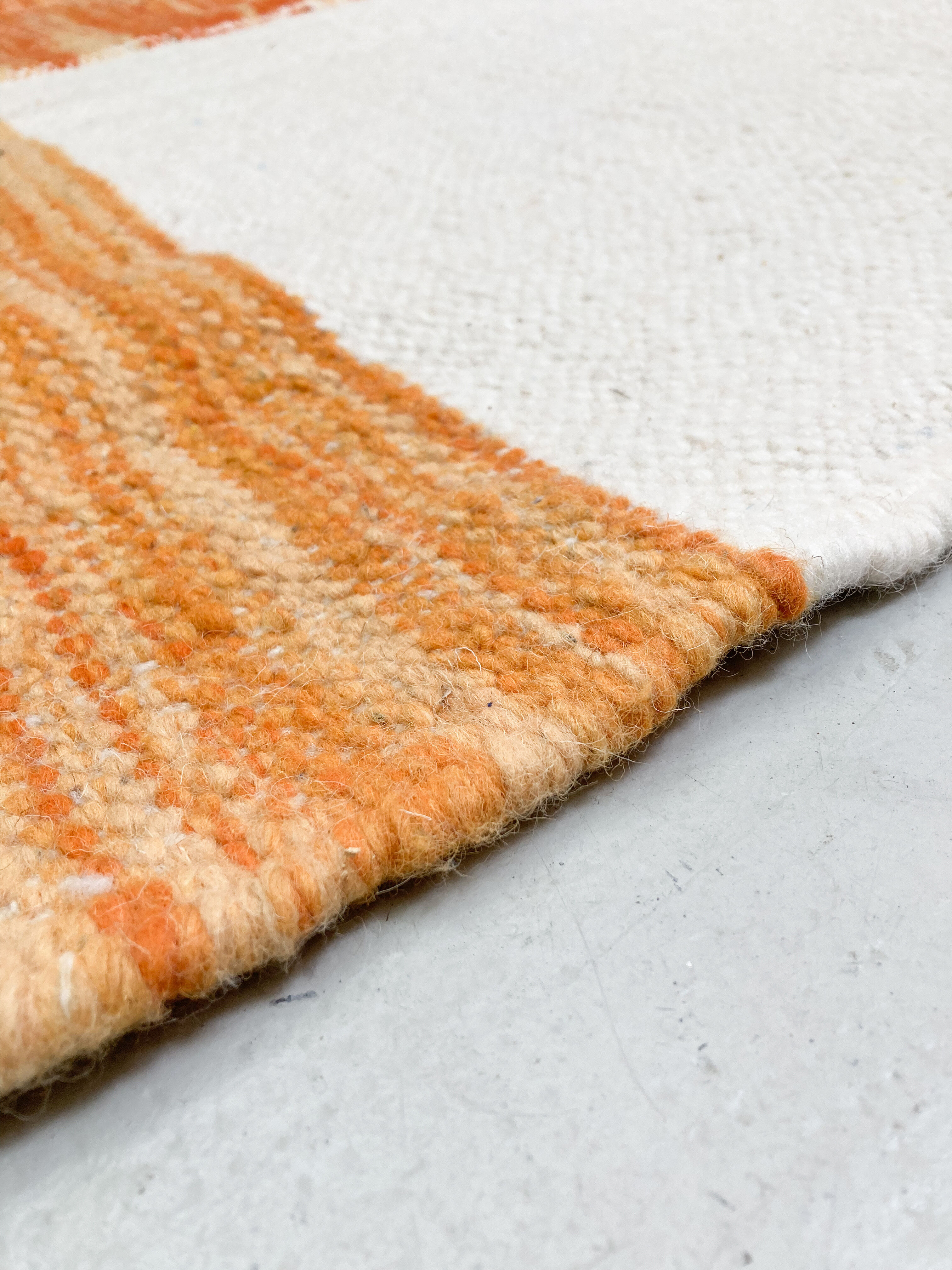 Kilim Moroccan Berber ecru mottled orange pattern 350x236cm