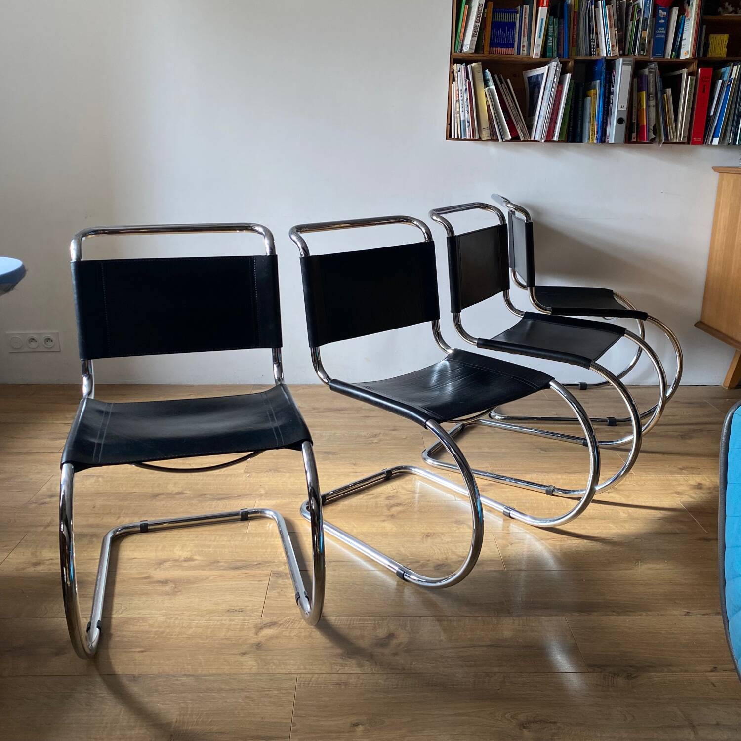 4 MR Mies van der Rohe chairs