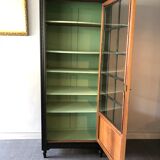 BHV - Old glass cabinet