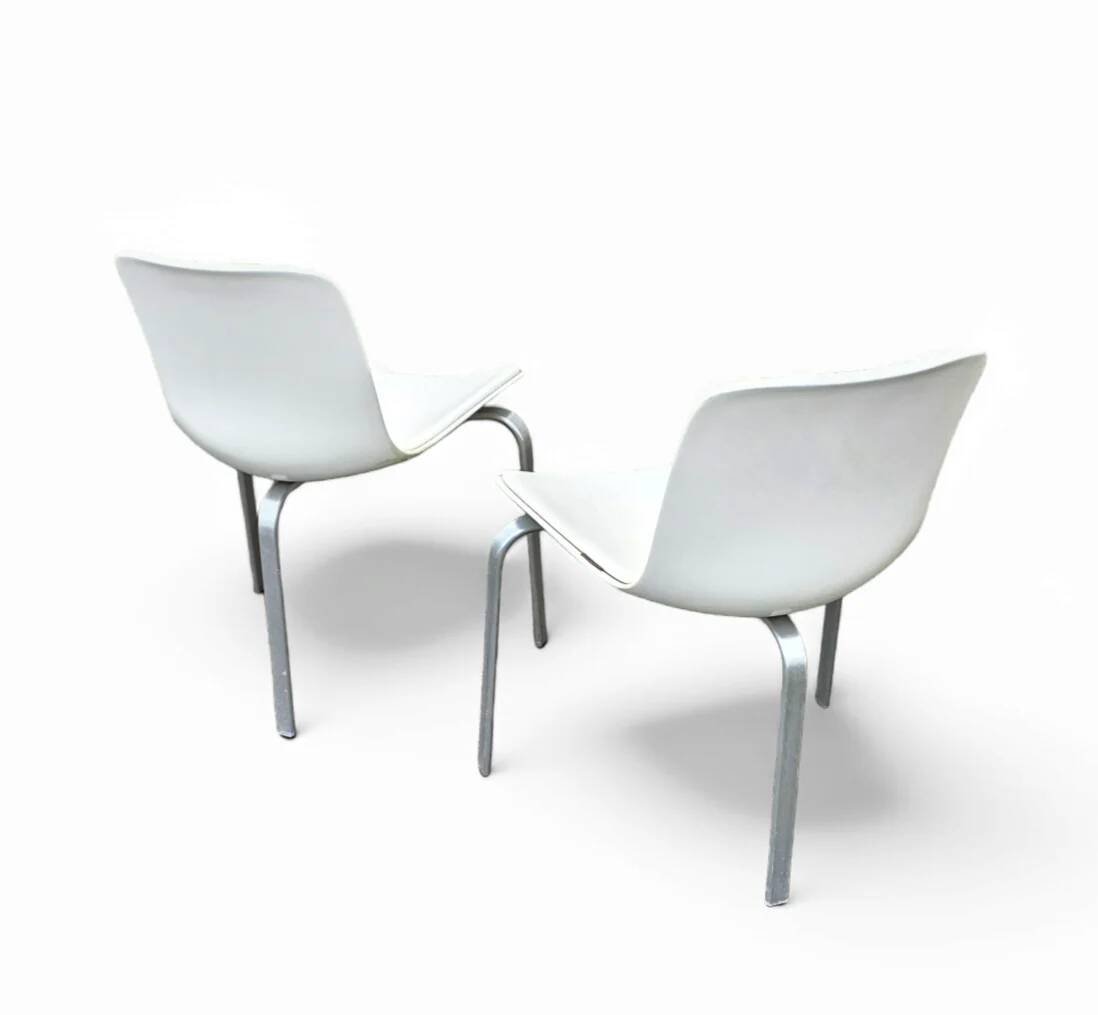 Set / Poul Kjaerholm for Fritz Hansen / PK8 / Chairs 2012