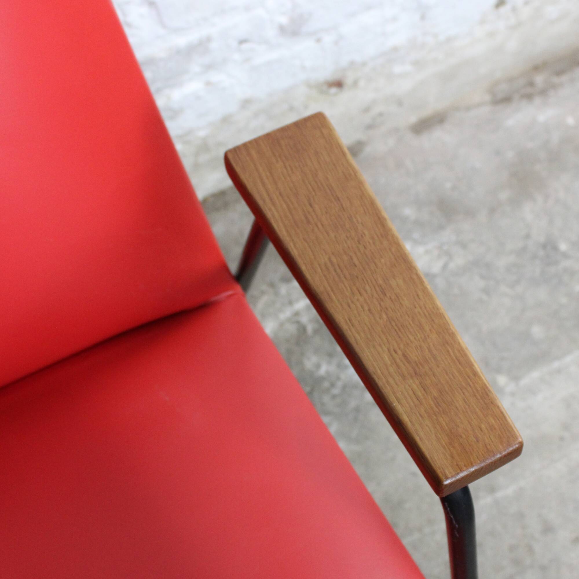 Fauteuil moderniste Robert par Pierre Guariche pour Meurop 1962