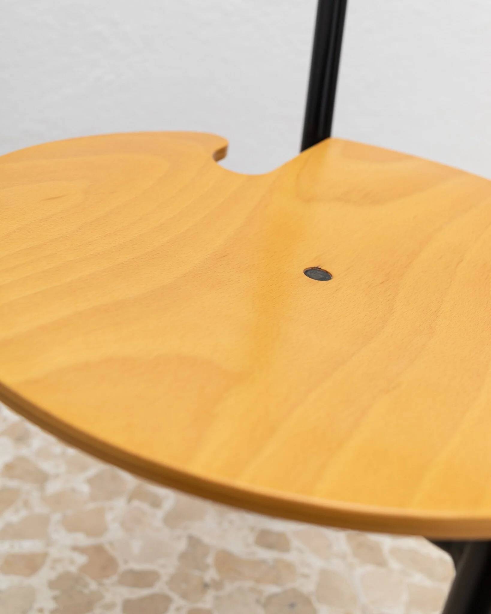 Set of 3 Italian mid-century chairs in black steel frame and natural wood seats - stackable, 1970s