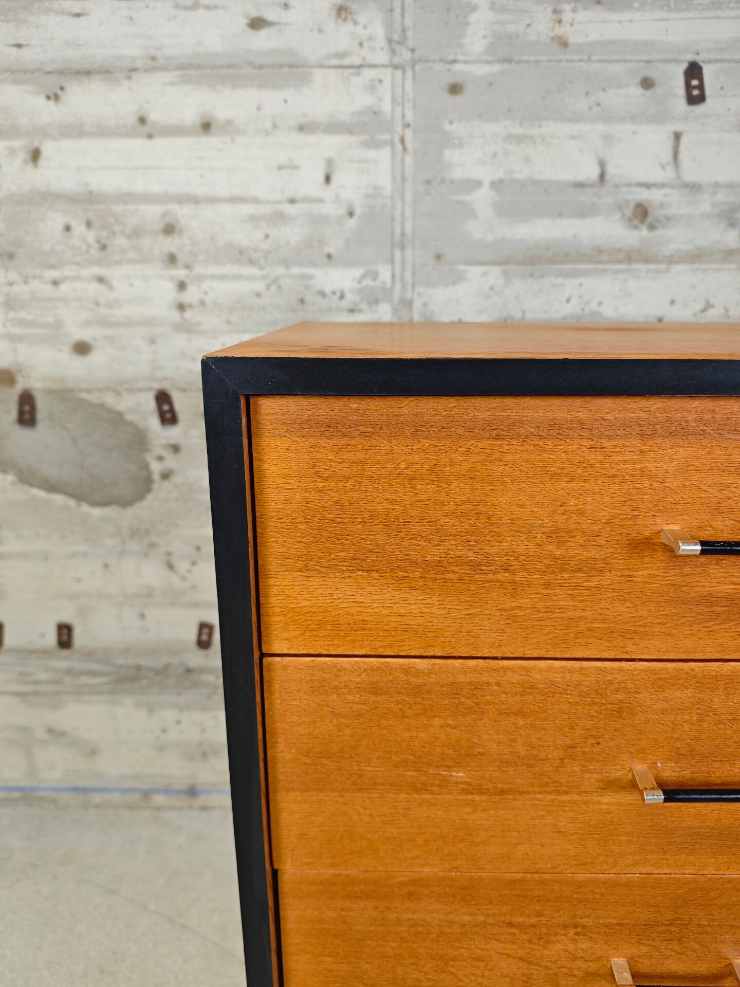 Vintage chest of drawers