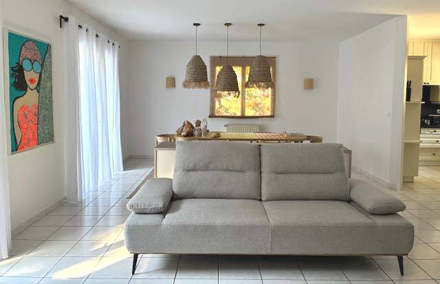 Contemporary 3-seater sofa