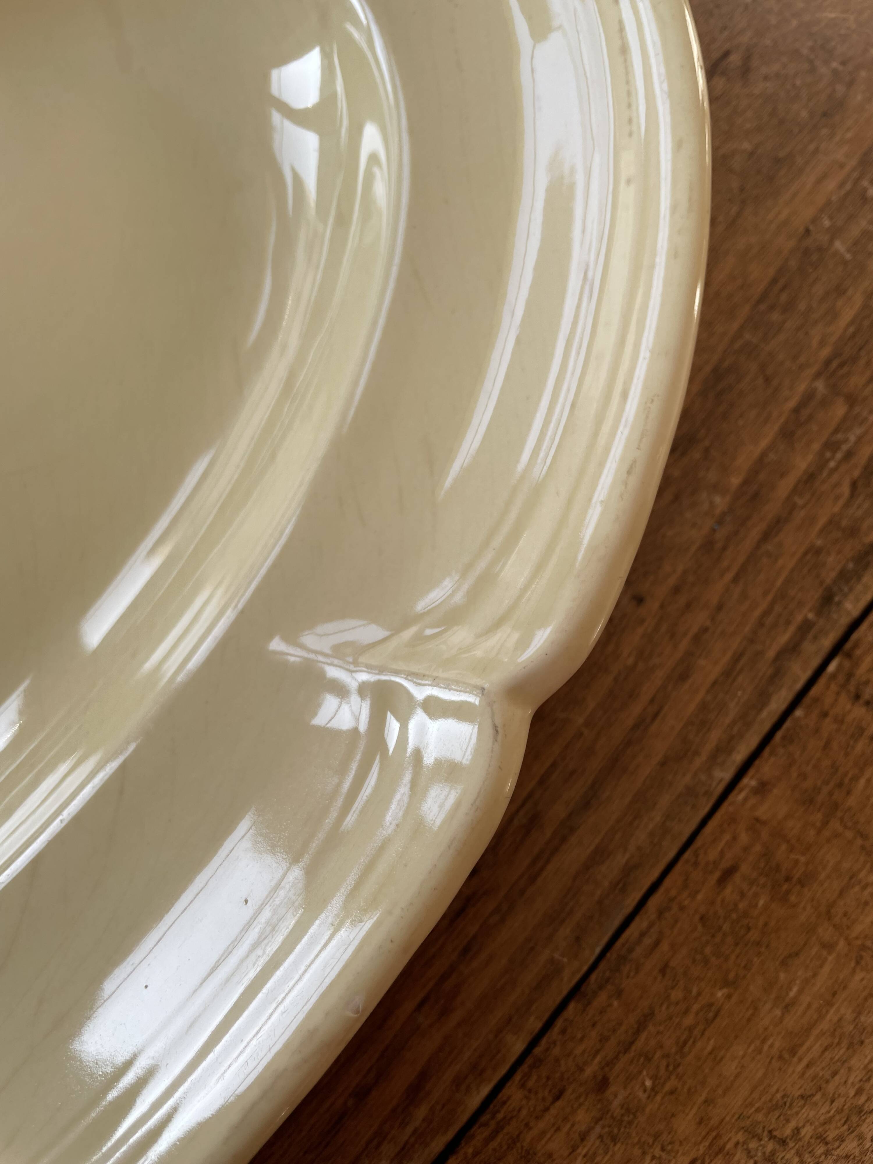 Large serving or presentation dish in beige ceramic - vintage