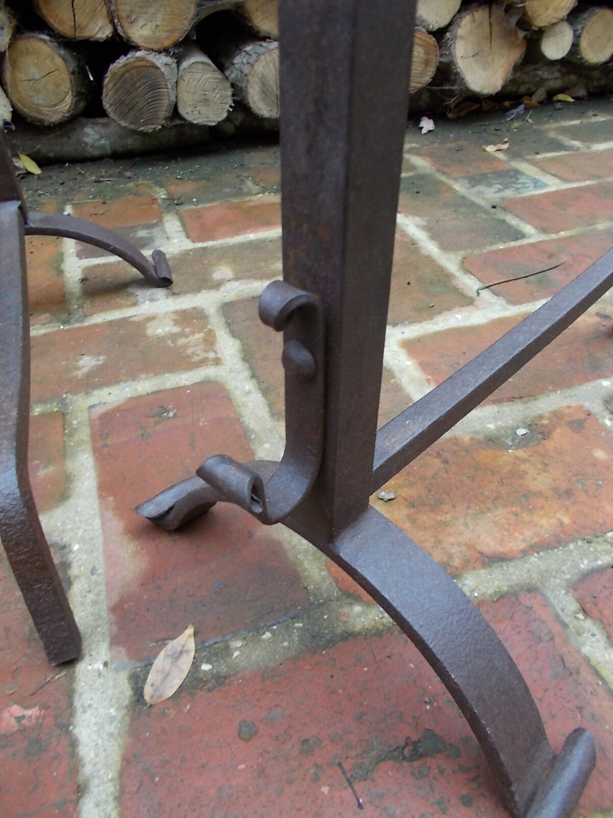 Pair of ball cast iron channels