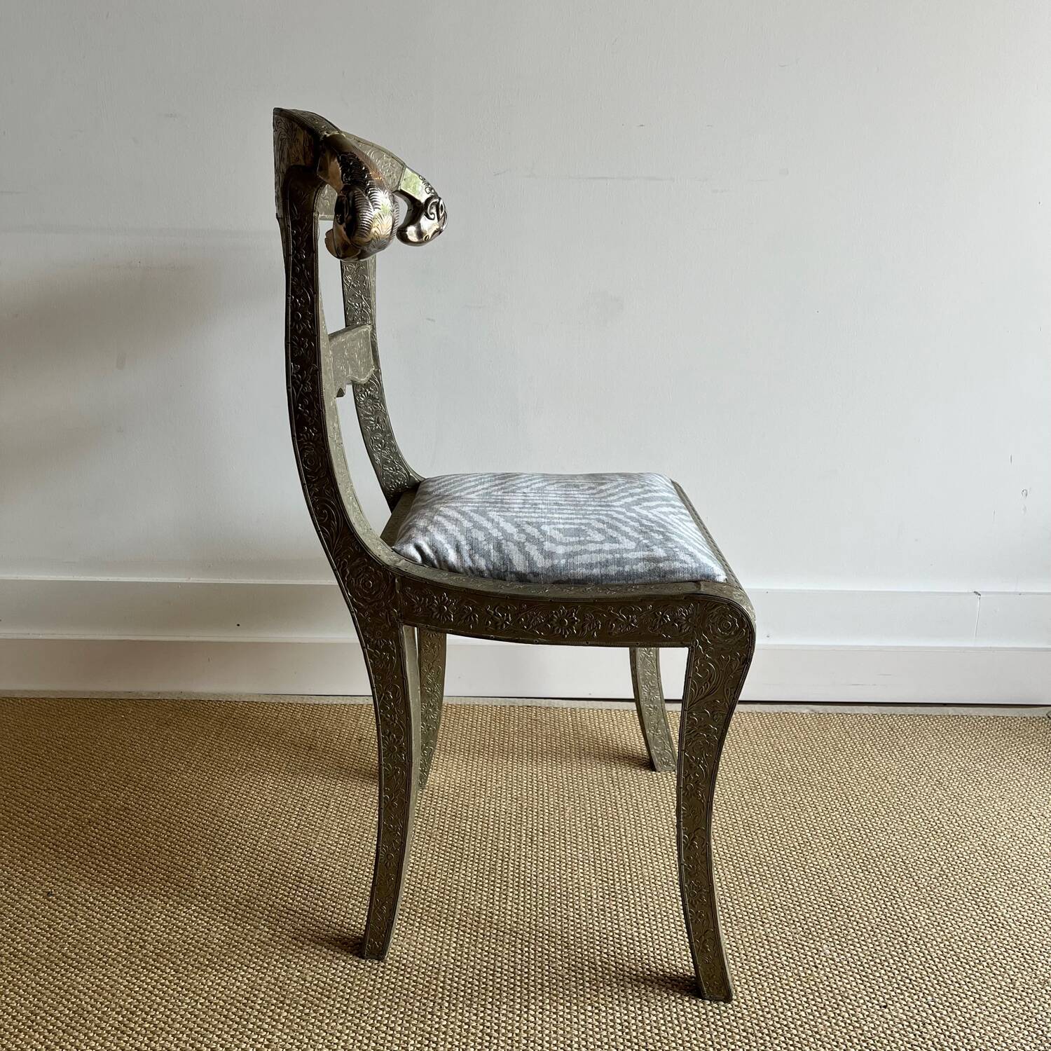 Chaise à tête de bélier anglo-indienne