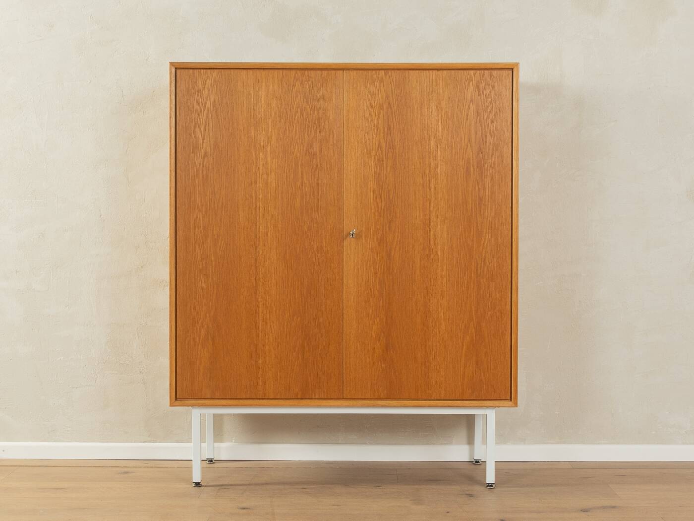 1960s Dresser