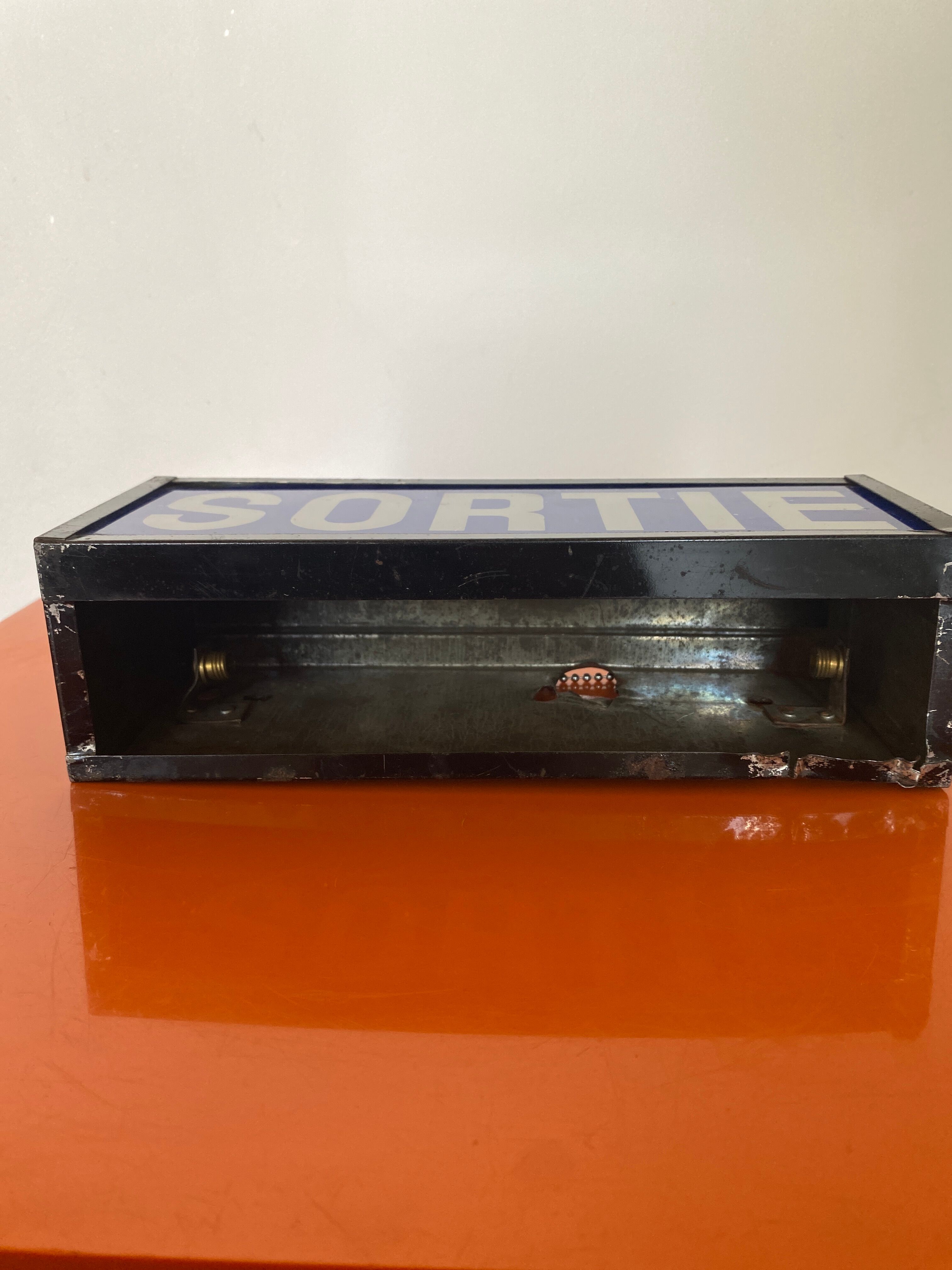 Luminous sign applies VINTAGE EXIT