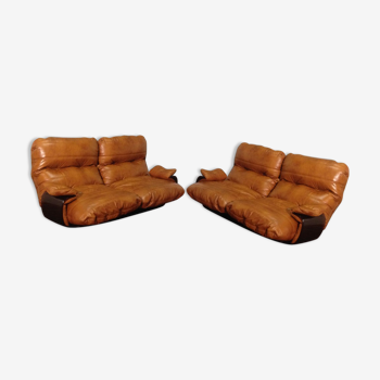 Lot de canapés cognac "Marsala" en cuir par Michel Ducaroy pour Ligne Roset 1970