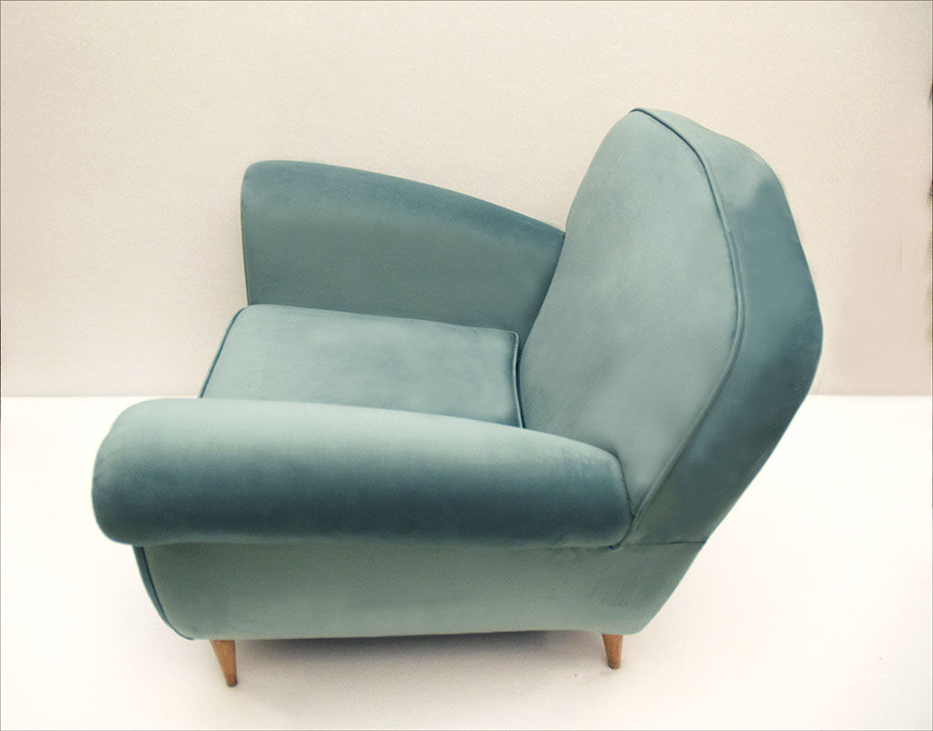 Armchair in velvet 1950s