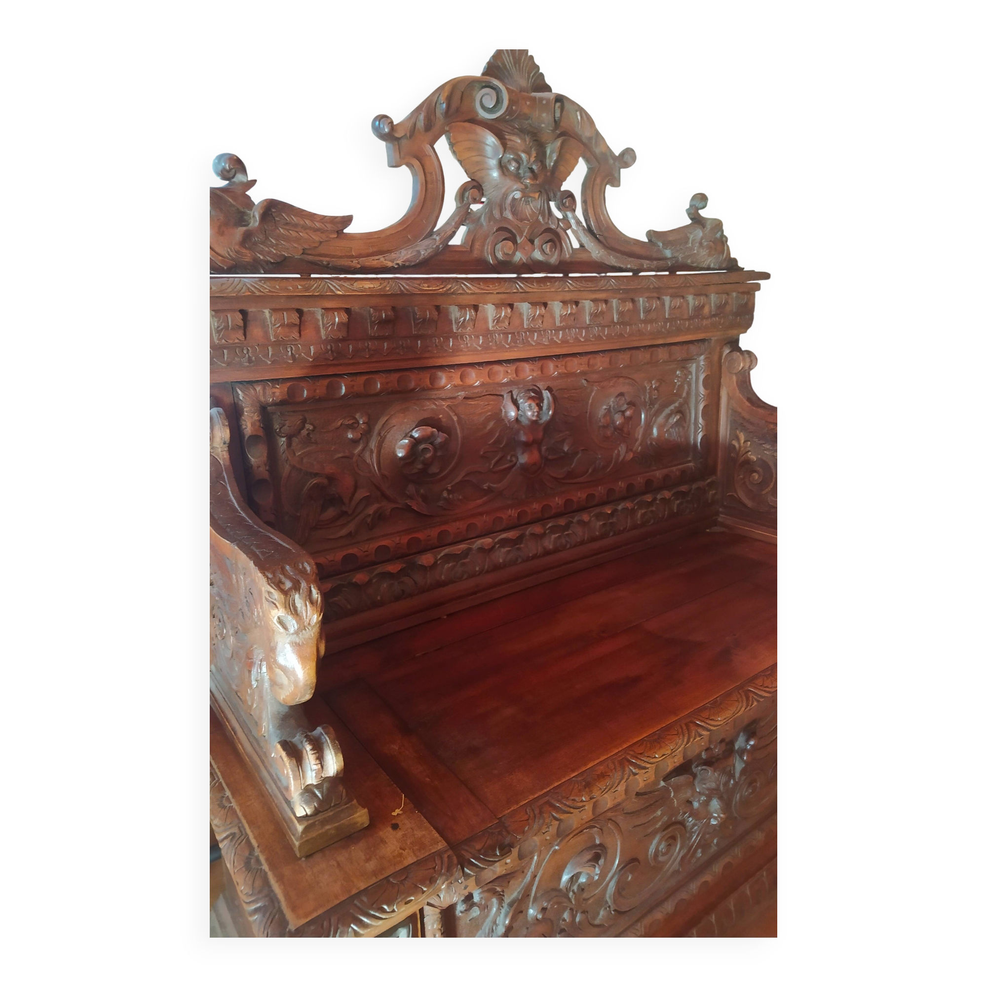 Gothic church bench with chest in carved oak