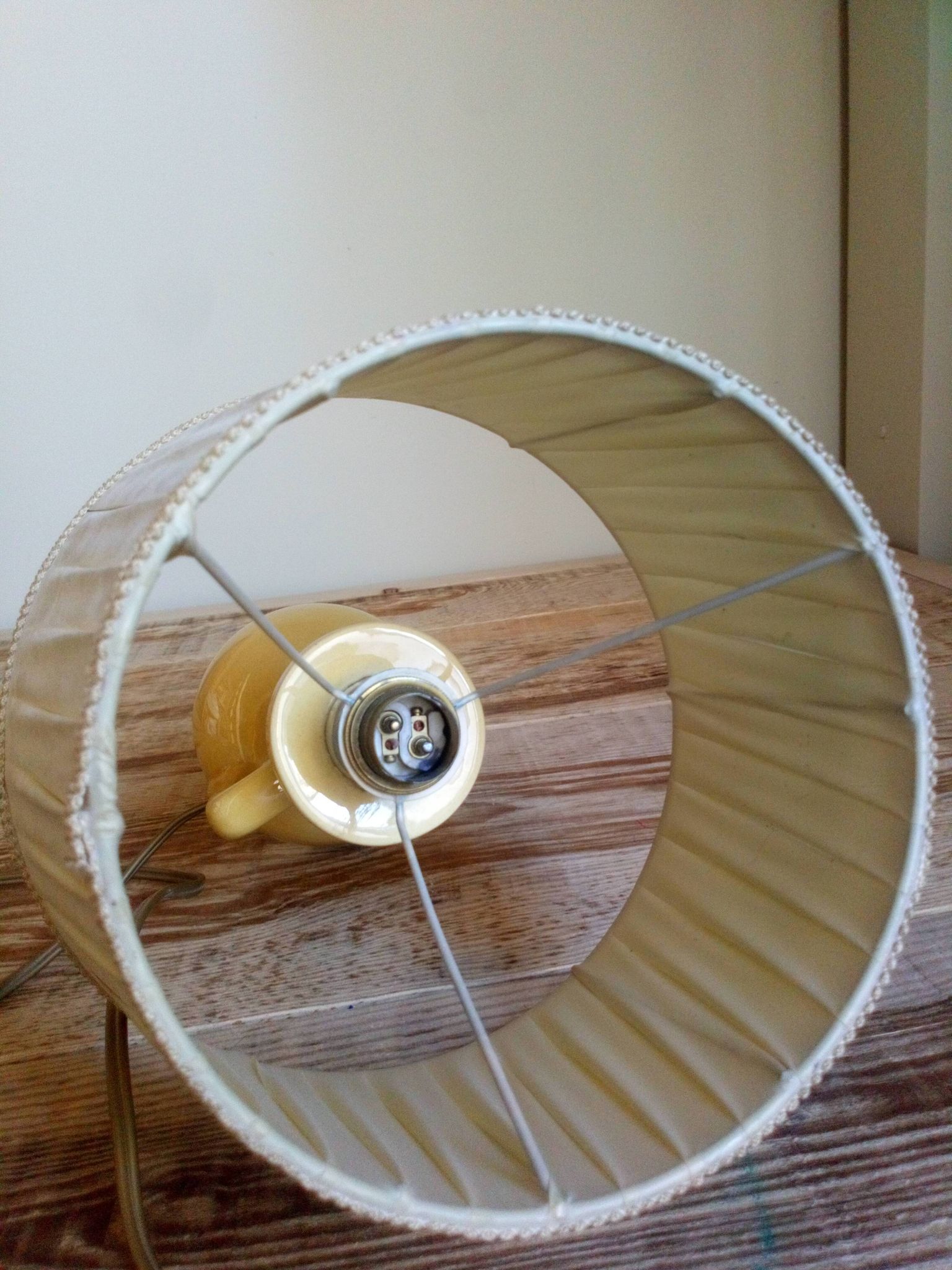 Vintage ceramic bedside lamp