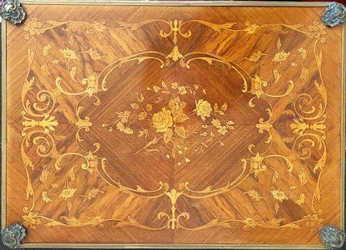 Game table Louis XV style, Napoleon III period (bronze fall and bronze belt, marqueteri