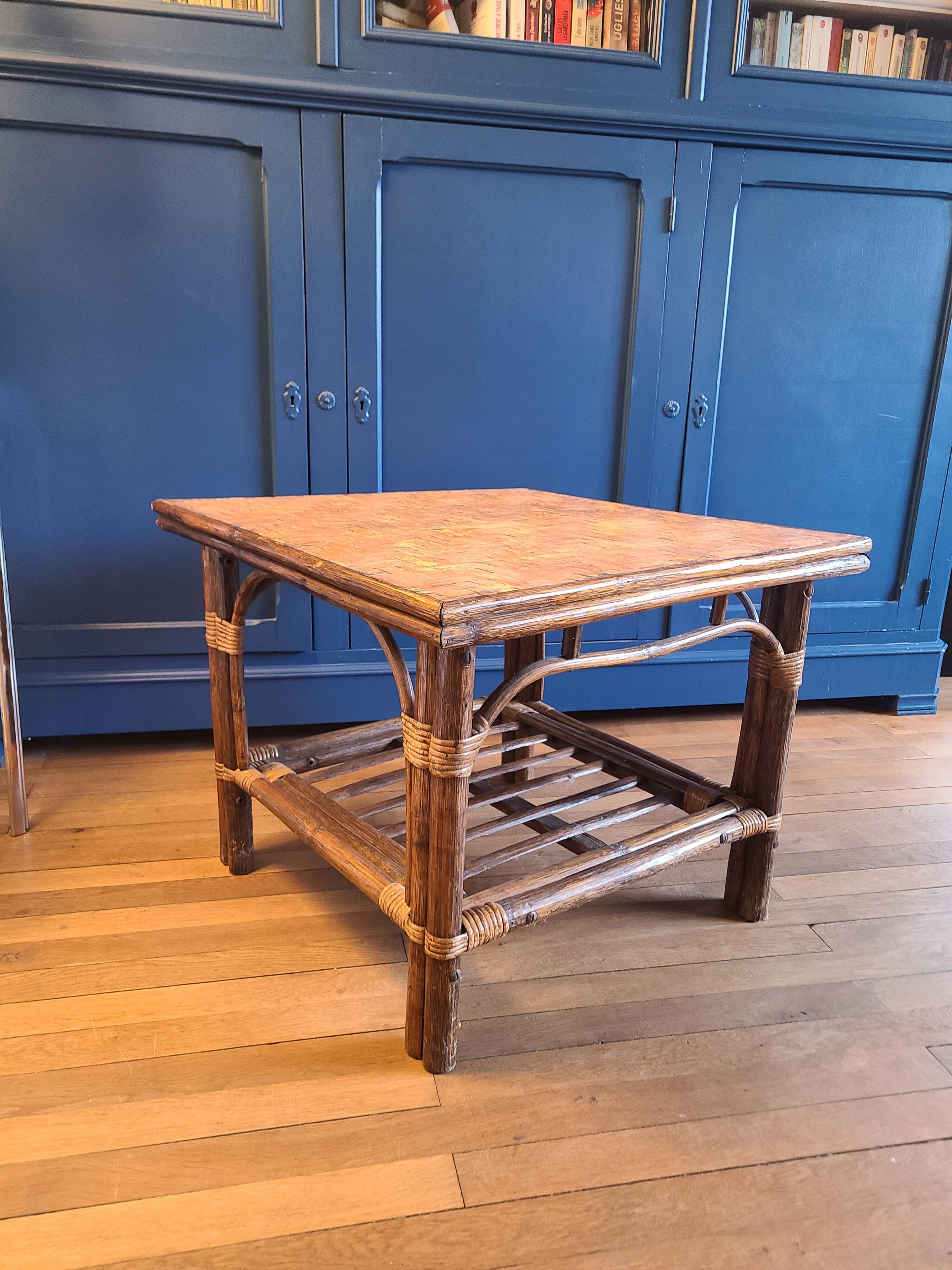 Table basse vintage 70 rotin