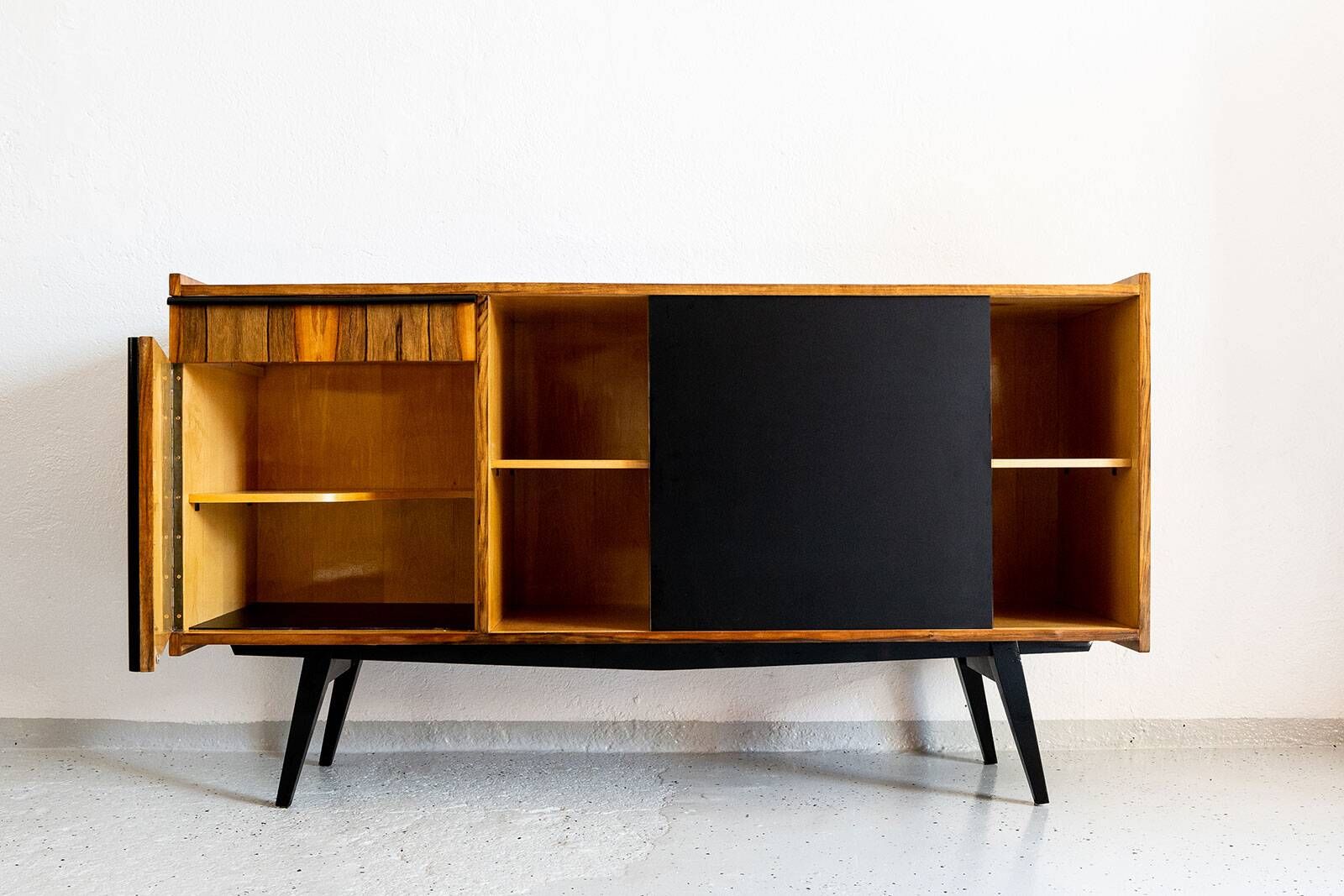 Buffet vintage, Pologne, années 1970