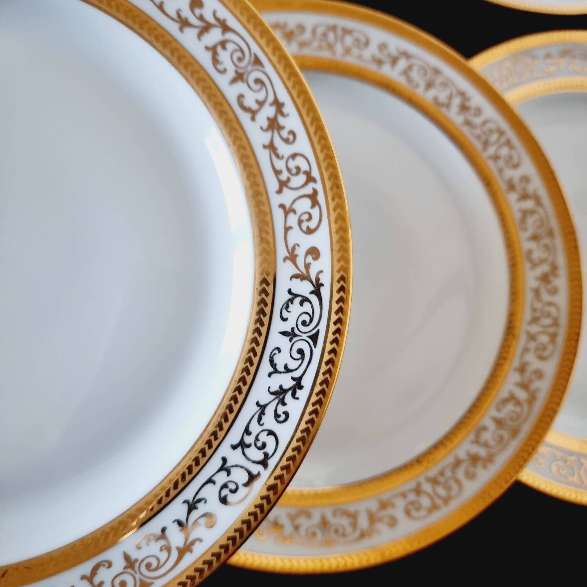 Set of 6 Limoges porcelain soup plates, decorated with gold 24