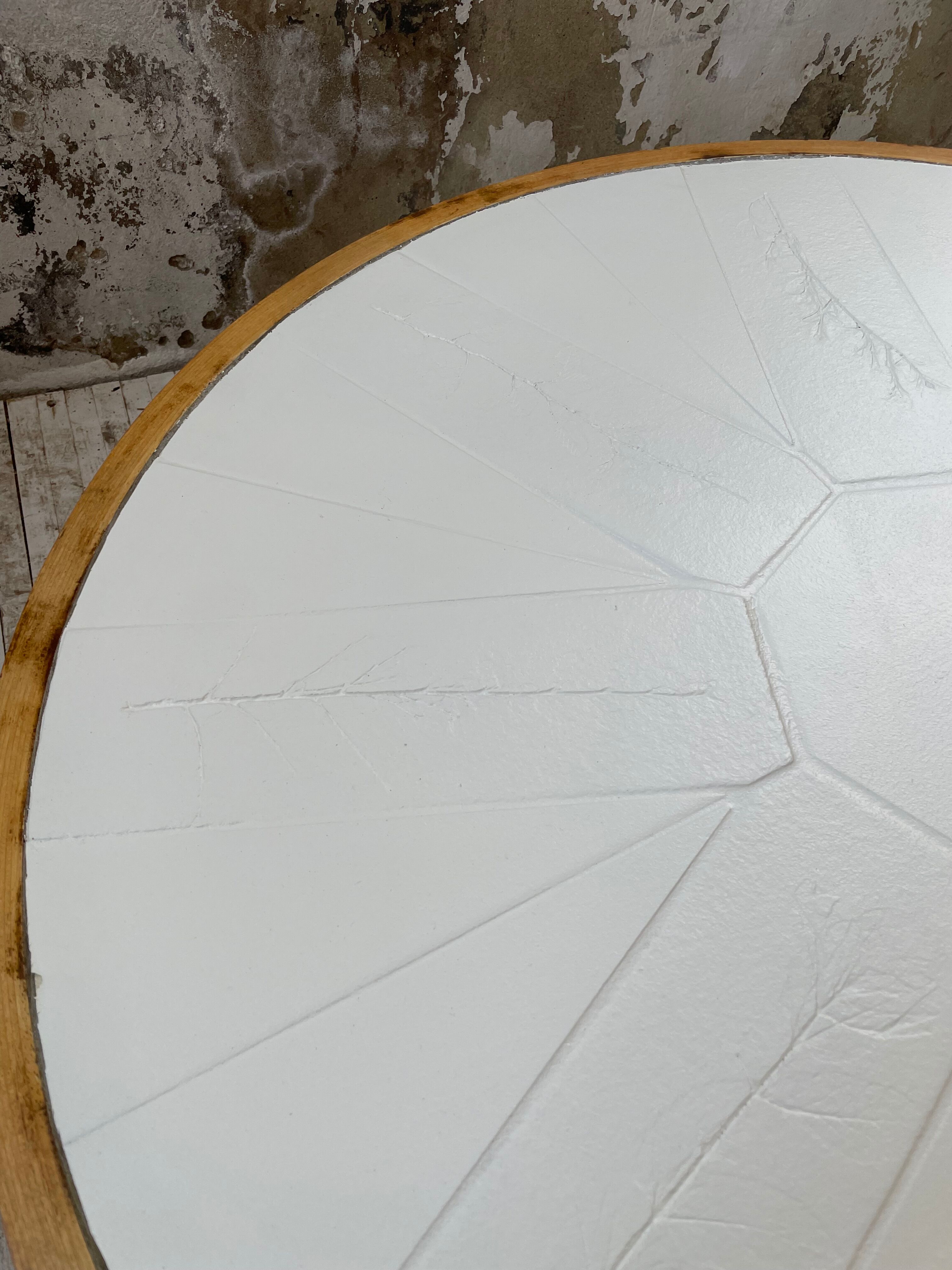 Round coffee table white ceramic and wood