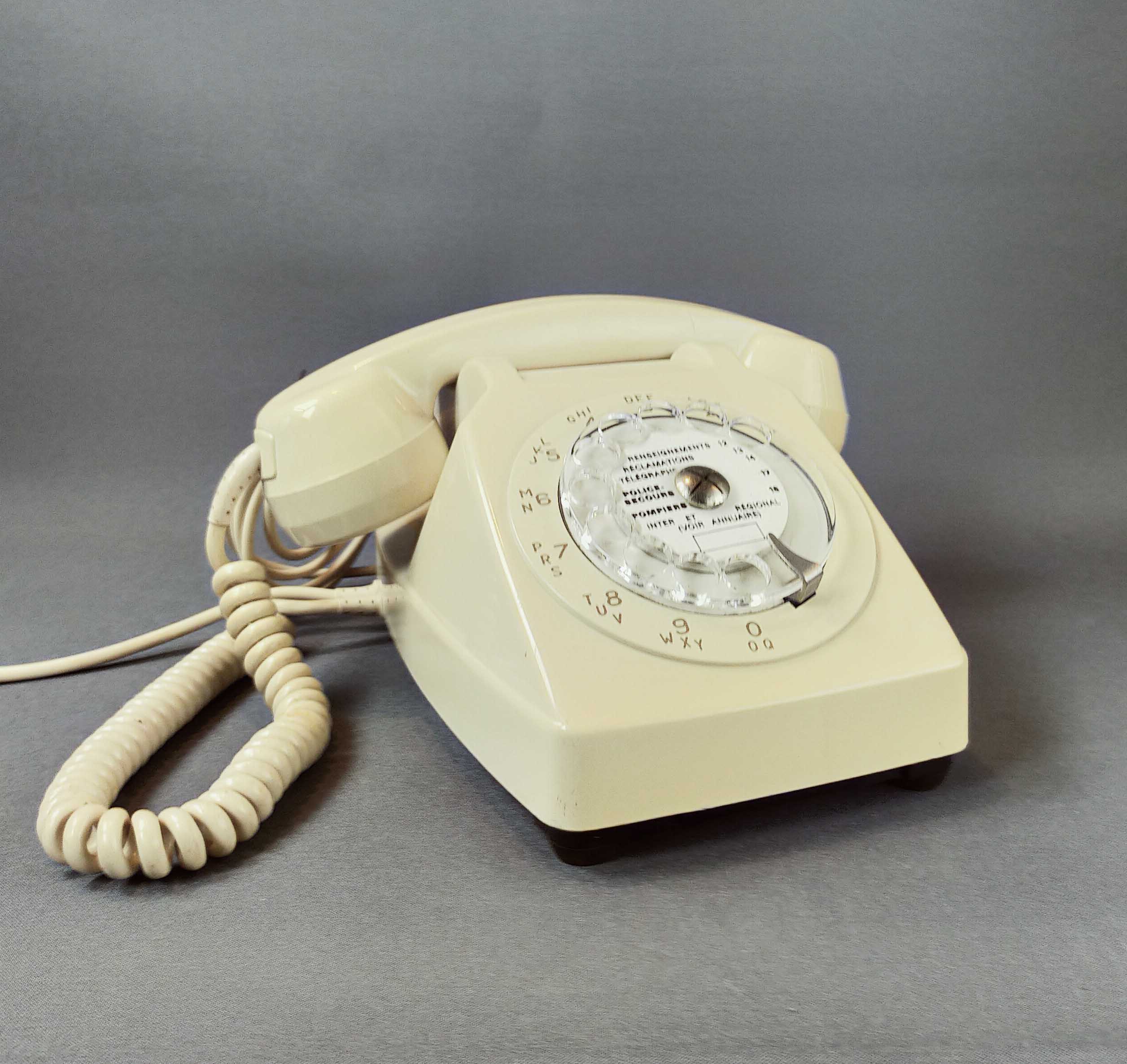 Socotel S63 beige dial phone