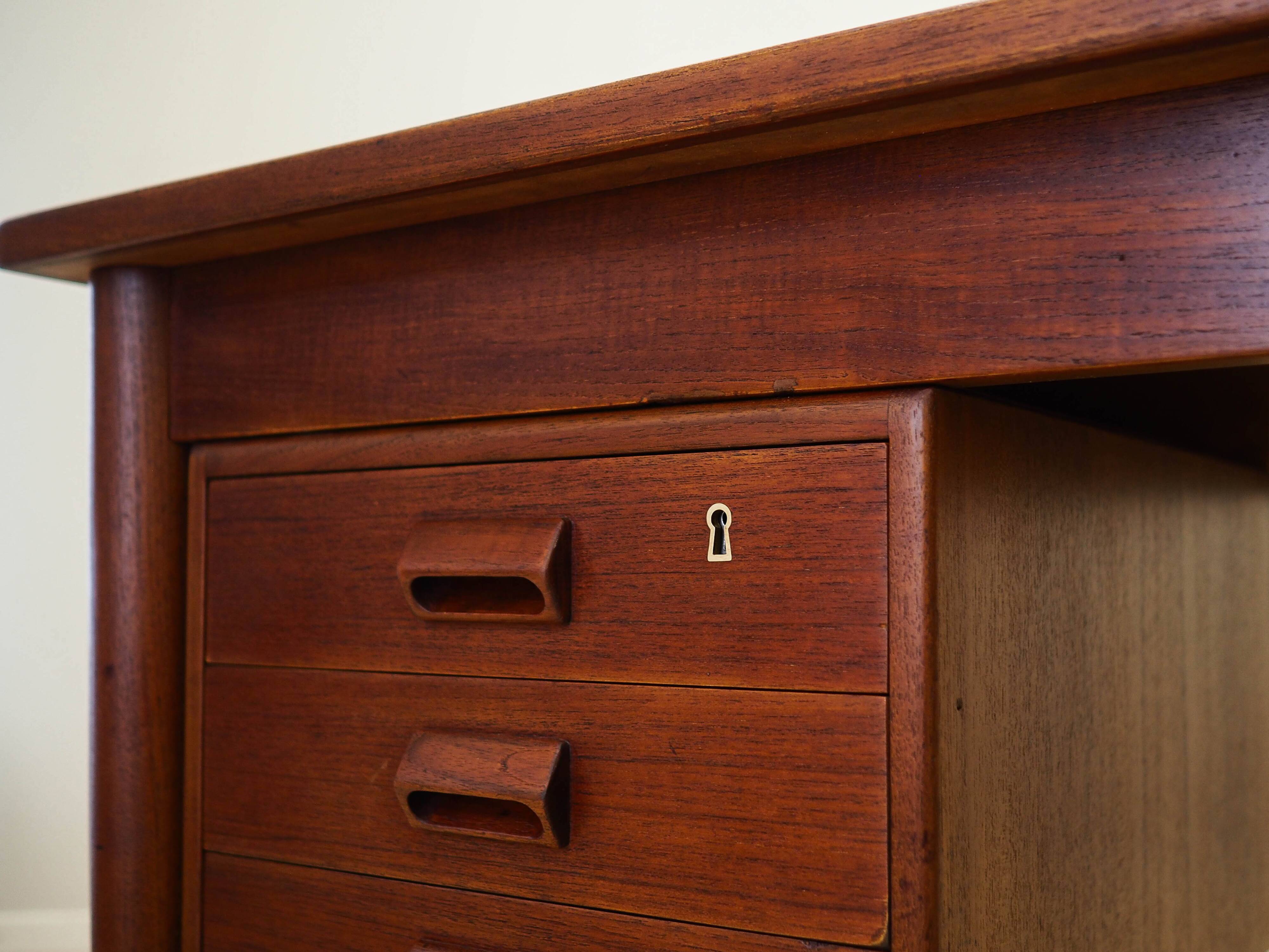 Teak desk, Danish design, 1960s, designer: Børge Mogensen