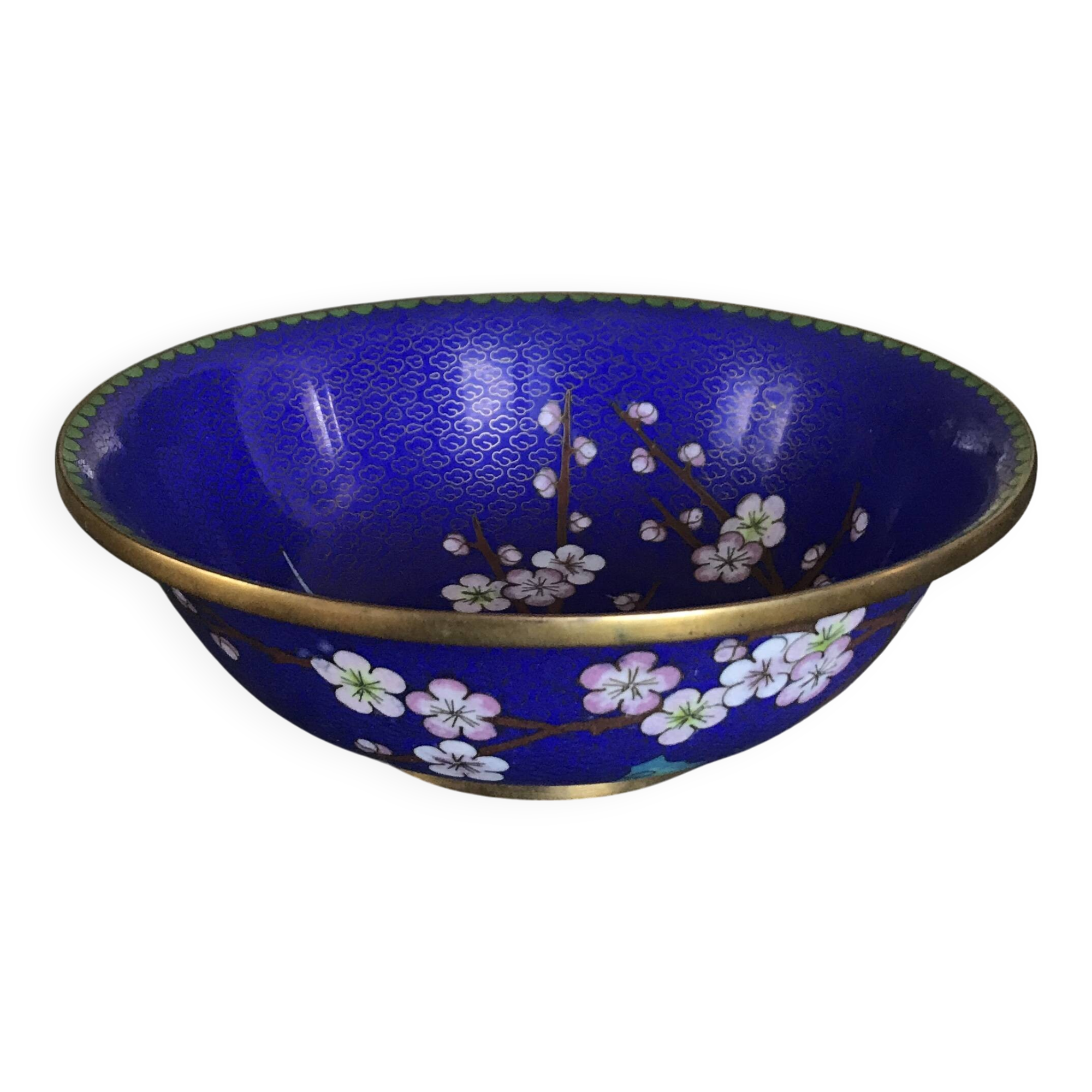 Cloisonné enamel cup with floral decoration