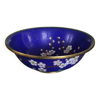 Cloisonné enamel cup with floral decoration