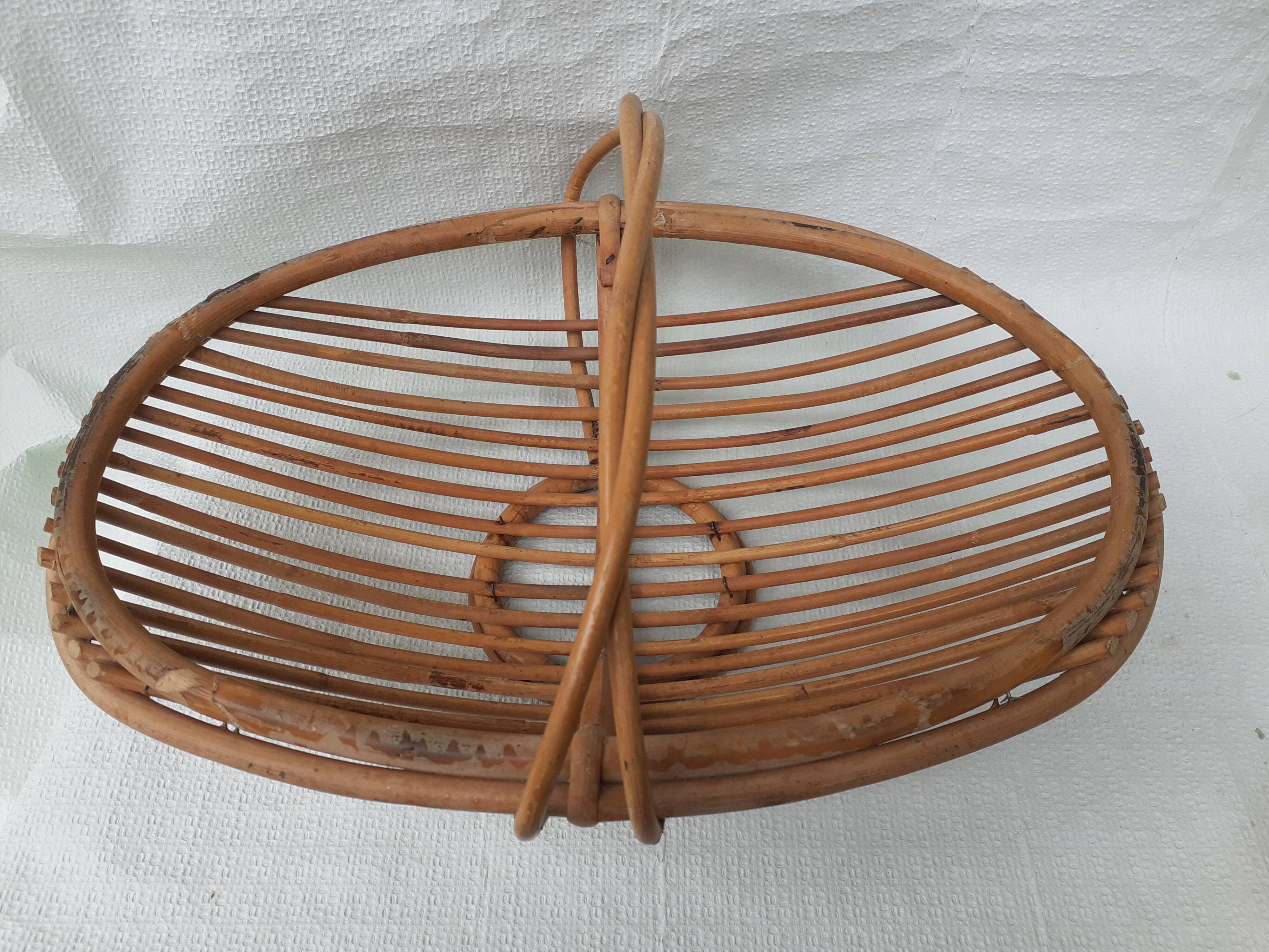 Rattan fruit basket