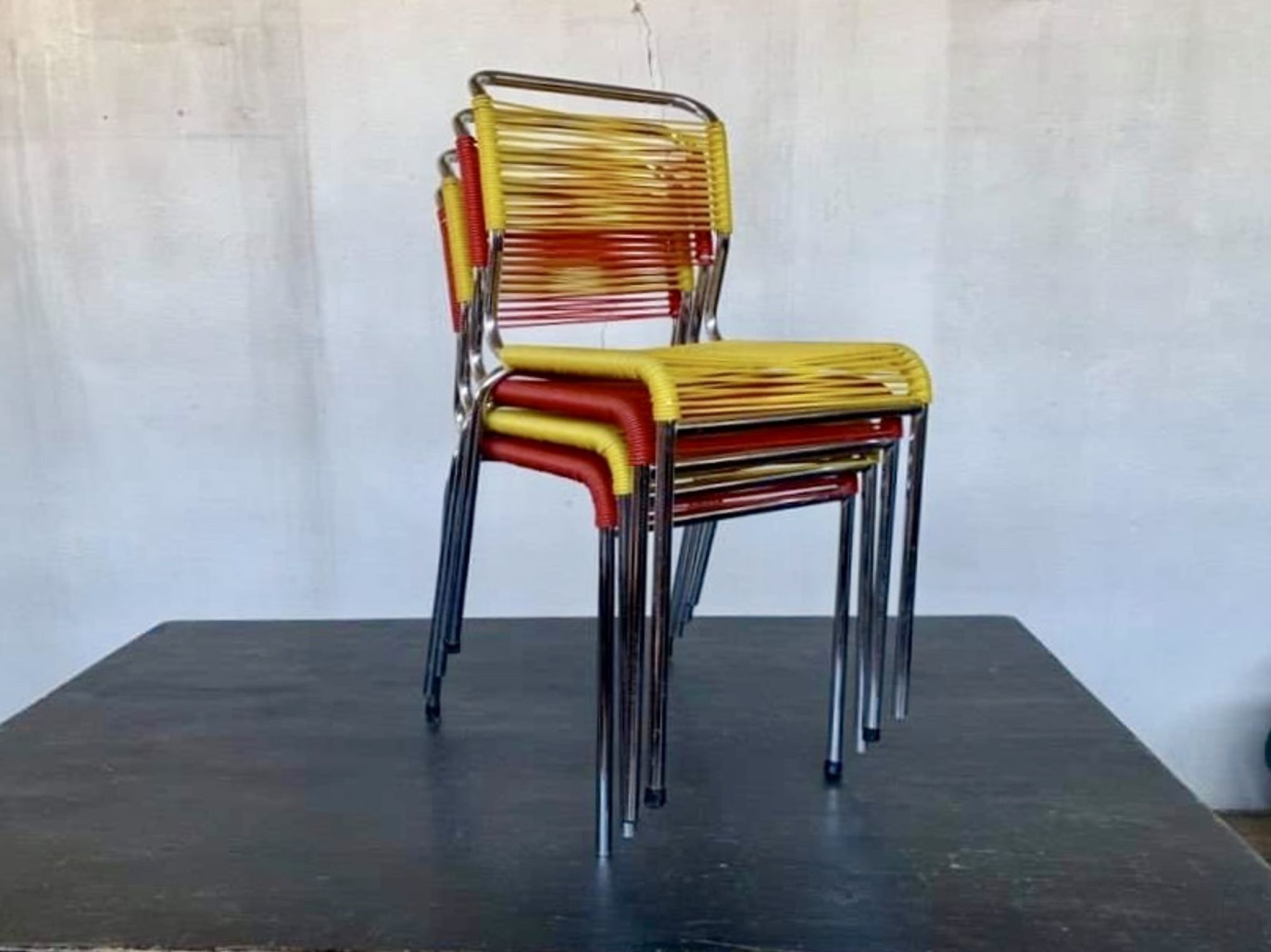 Series of 4 vintage chairs scoubidou of the 1950s