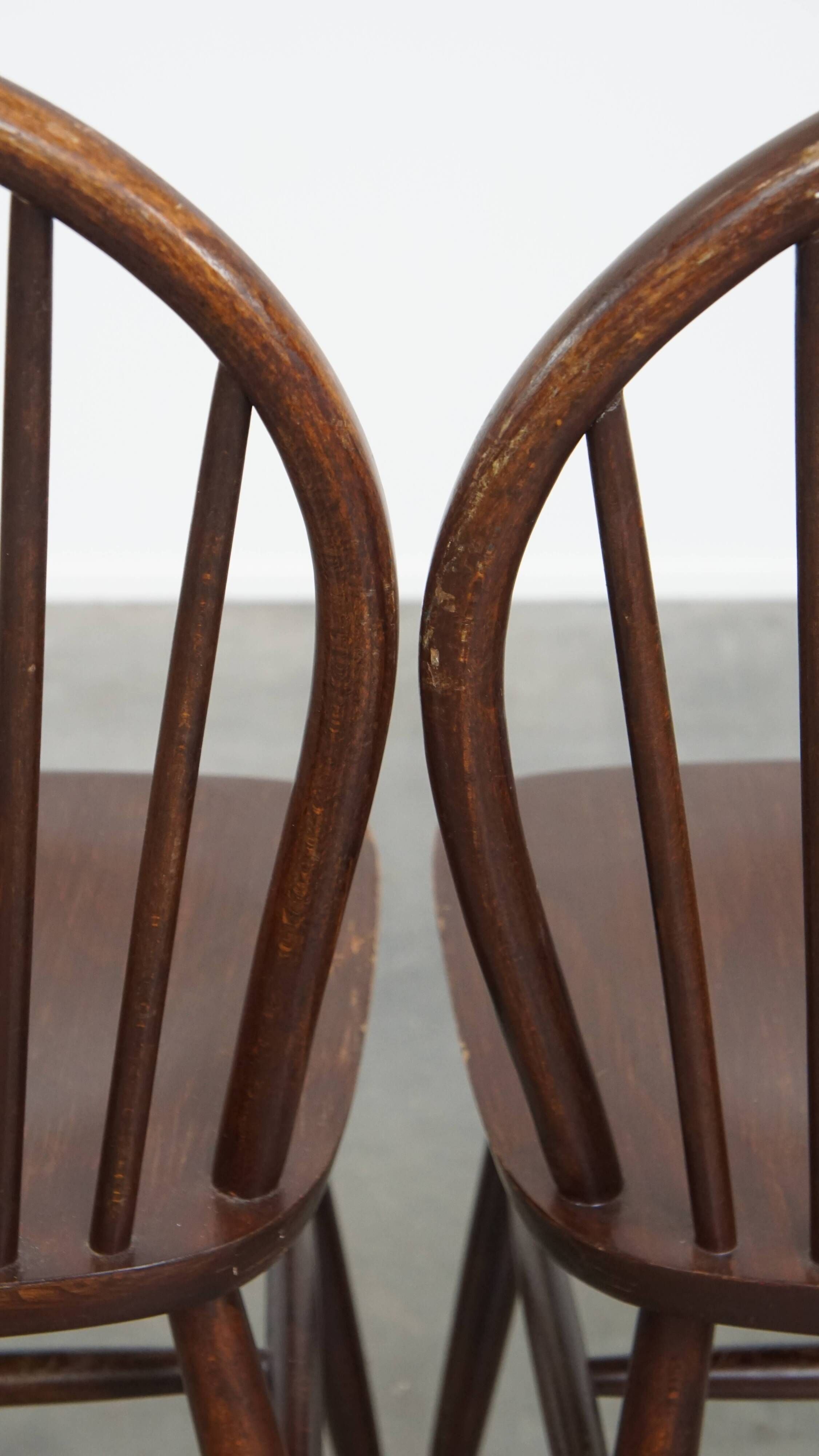 Set of 8 Vintage English Style Spindle Back Wooden Windsor Chairs from t
