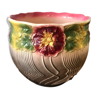 Pot cover in St. Amand dabbling