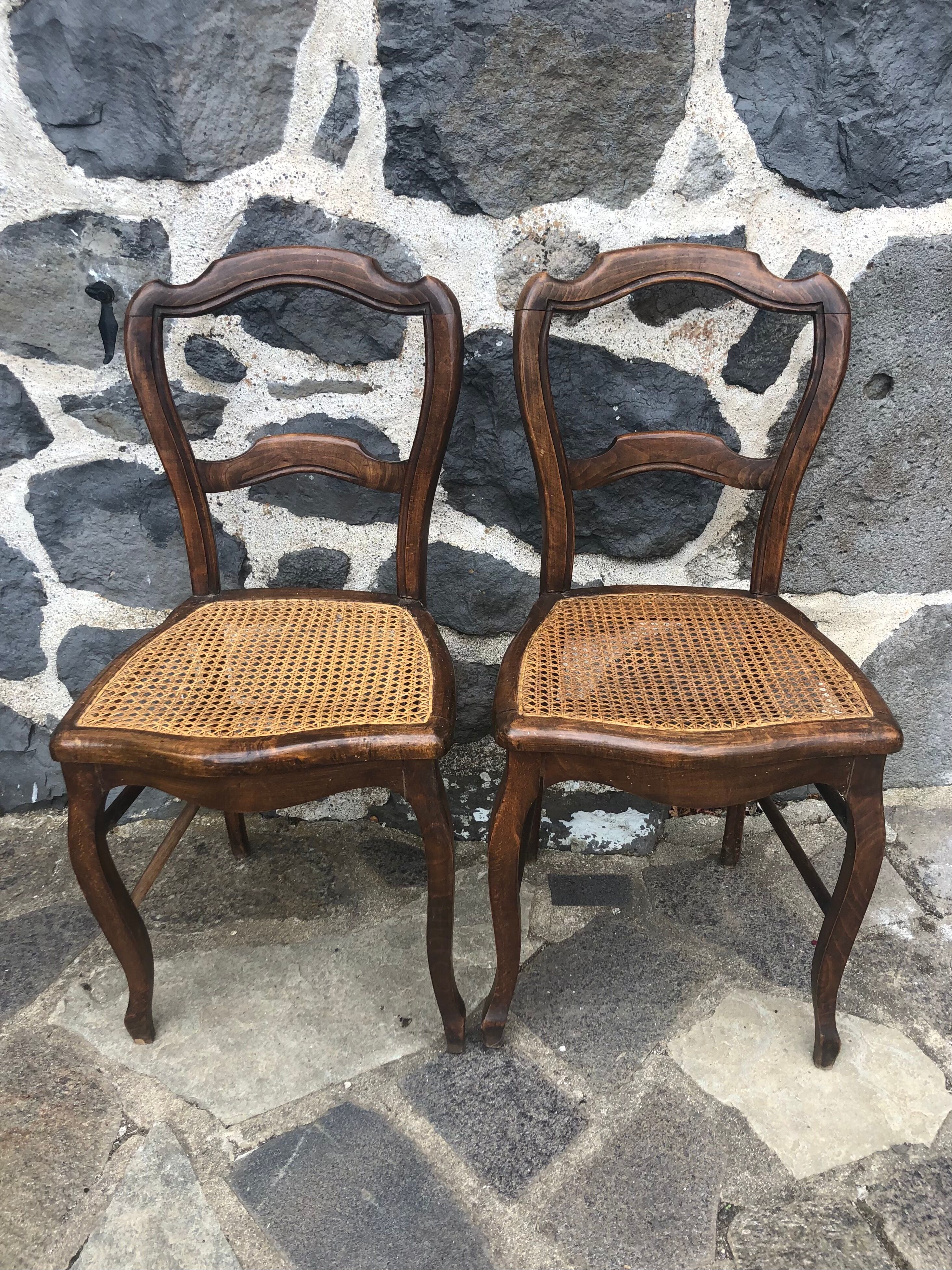 Set of 5 canned bistro chairs