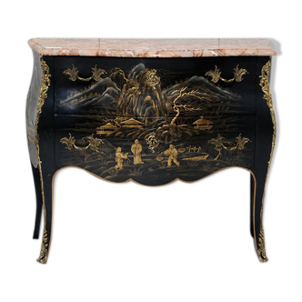 Commode en bois laqué