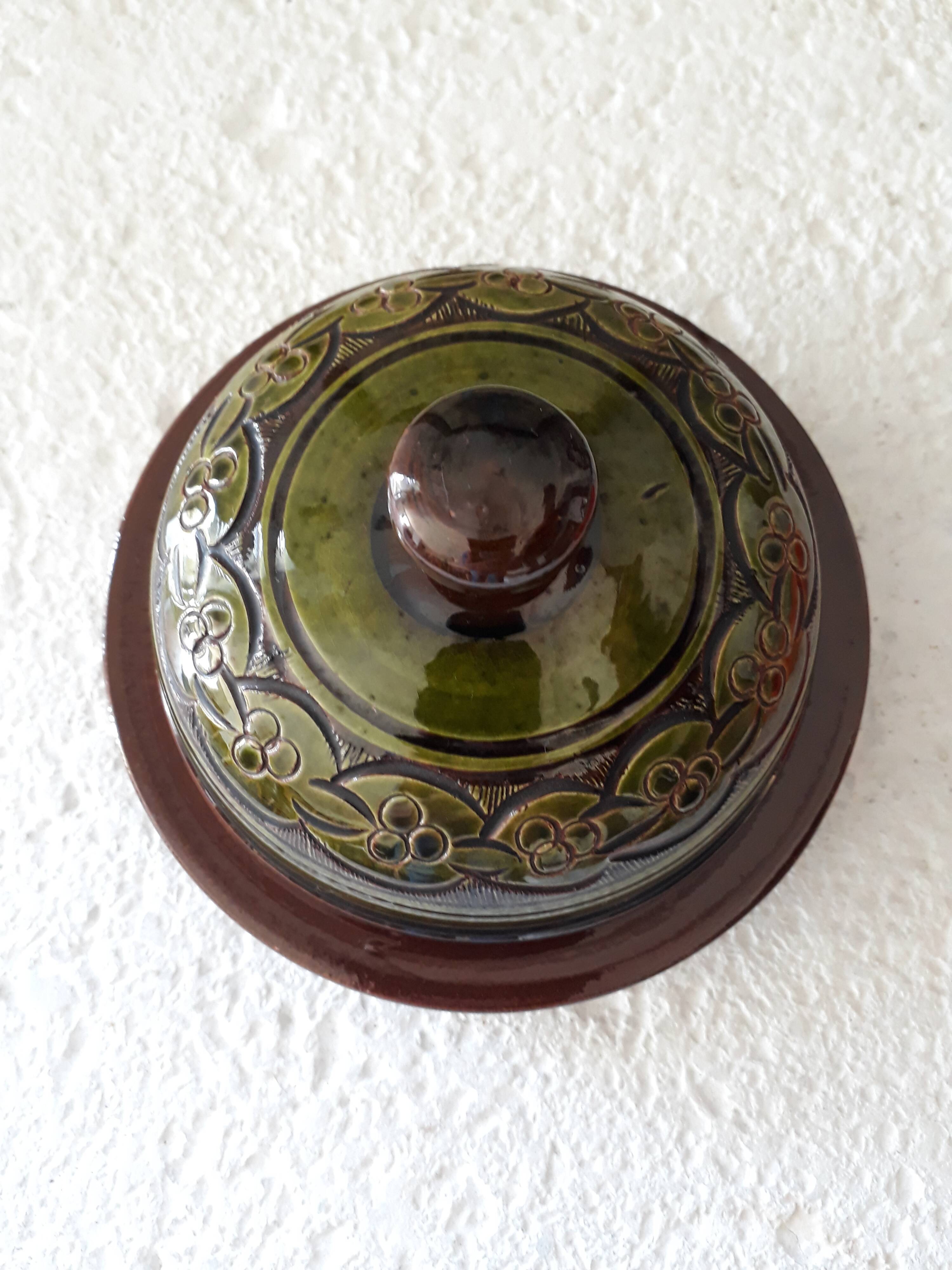 Artisanal butter dish