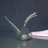 Ancienne carafe en verre soufflé