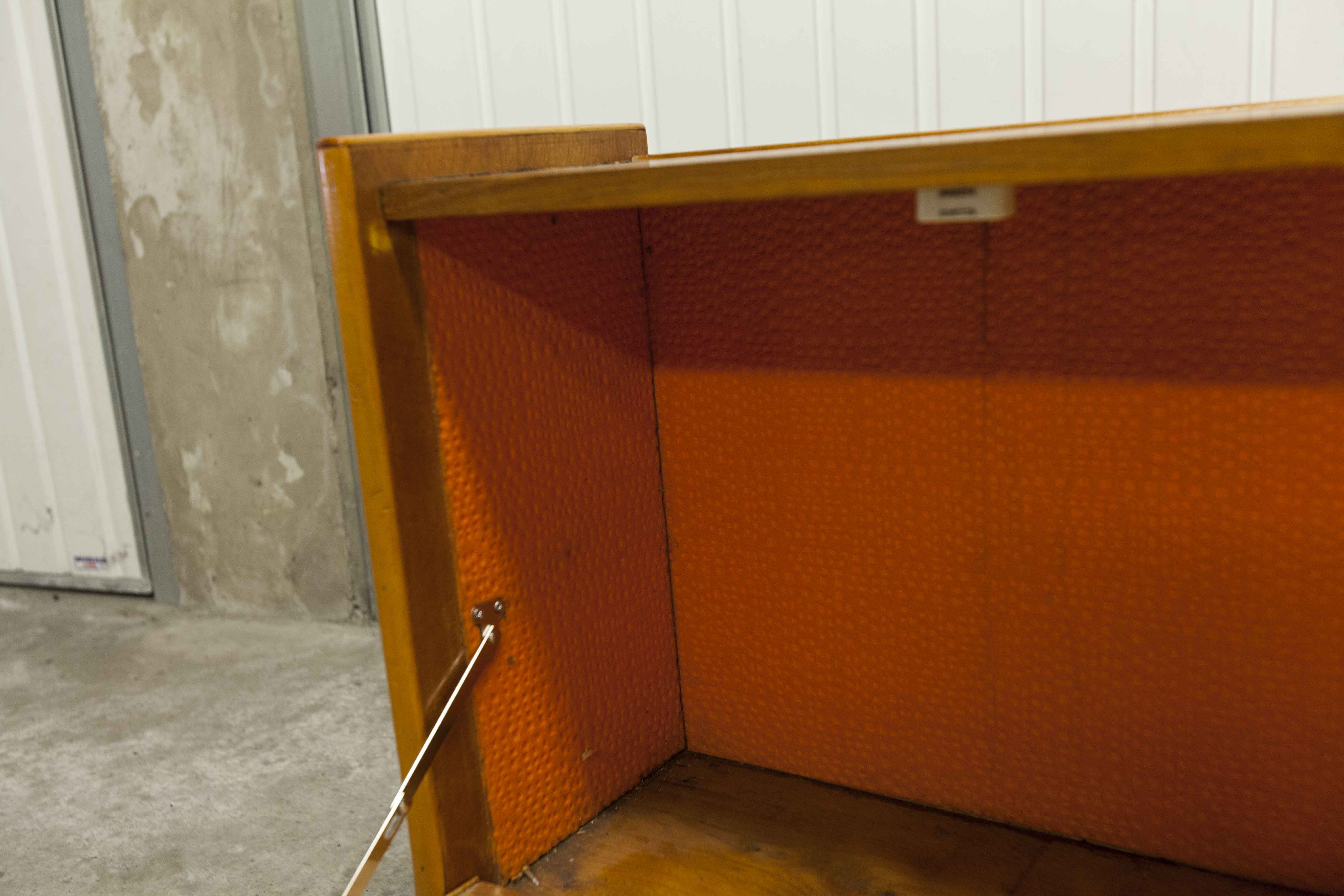 Meuble bar artisanal en bois et céramique orange 1970