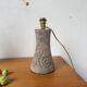 Lampe de bureau ou de table granit pierre sculptée 1970