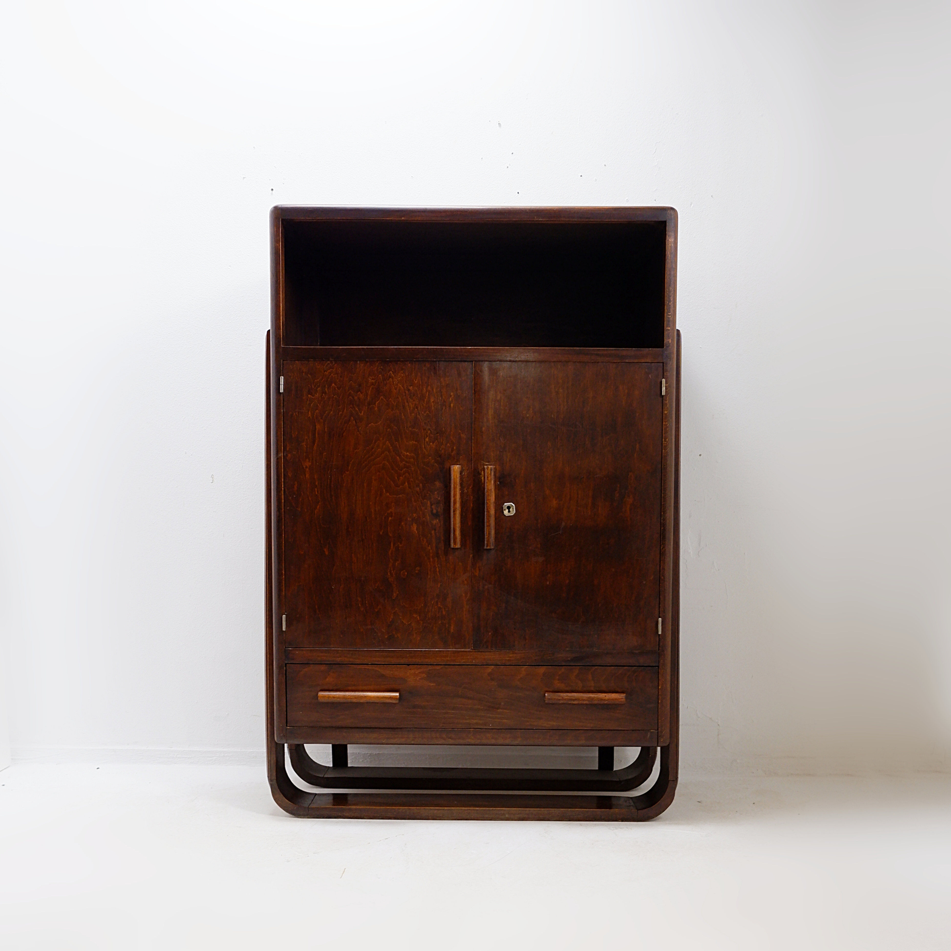 Art Deco oak sideboard from the 1930s