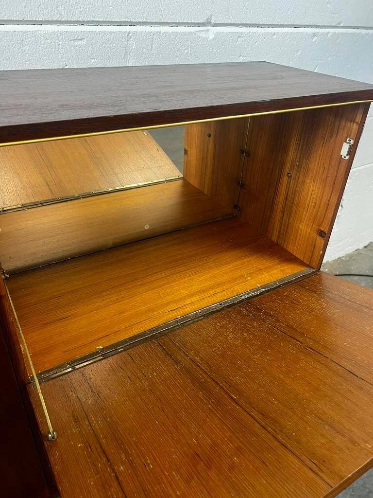 Vintage wooden bar cabinet / cabinet