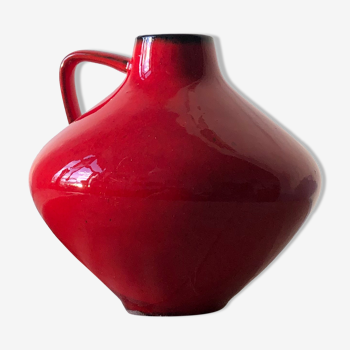 Vase, jarre rouge avec une anse. Made in Germany, 2002/18 WGP FatLava, Fabricant : S. P. Gerz