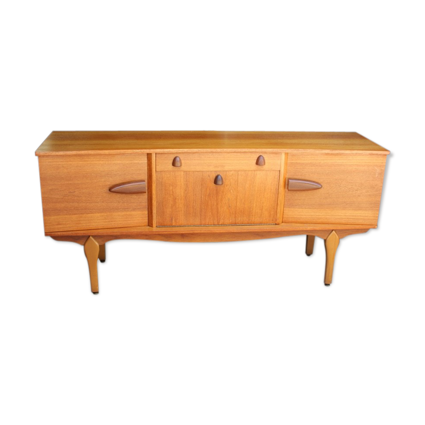 Vintage teak Scandinavian-style sideboard by Jentique