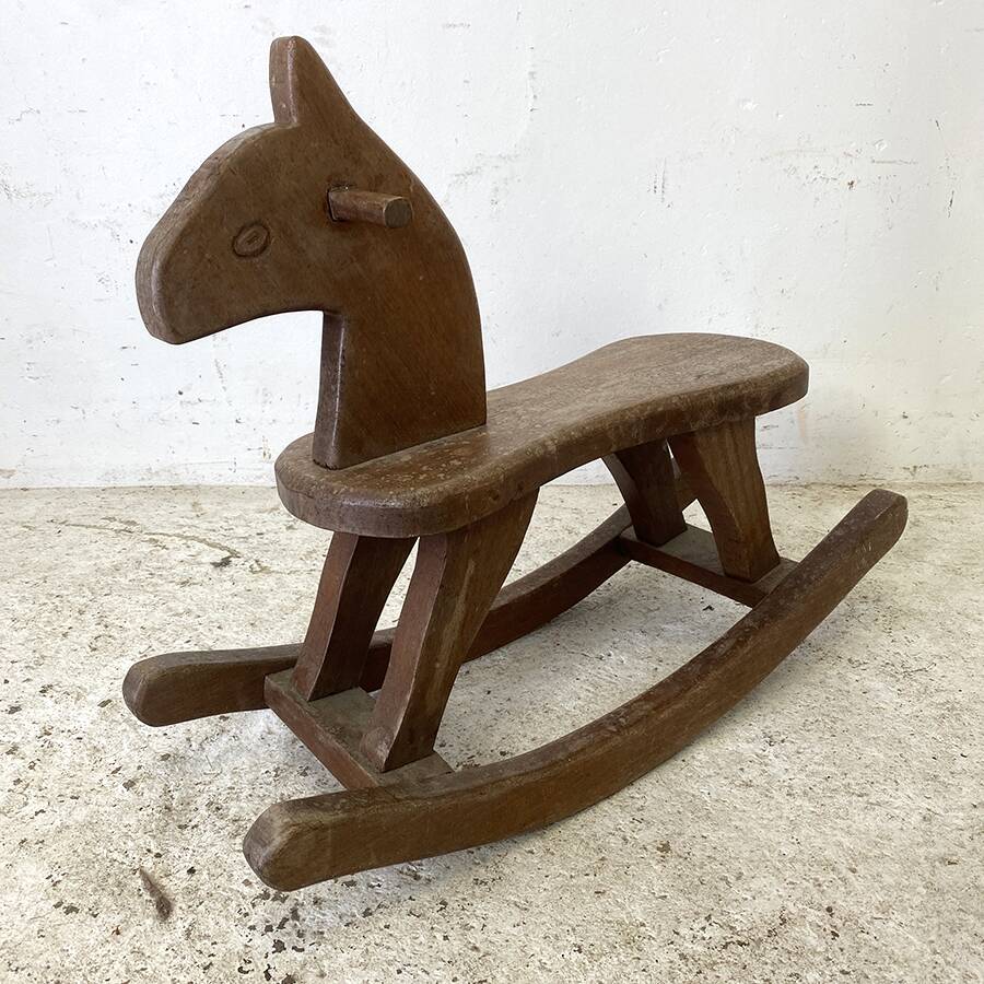 Cheval à bascule vintage