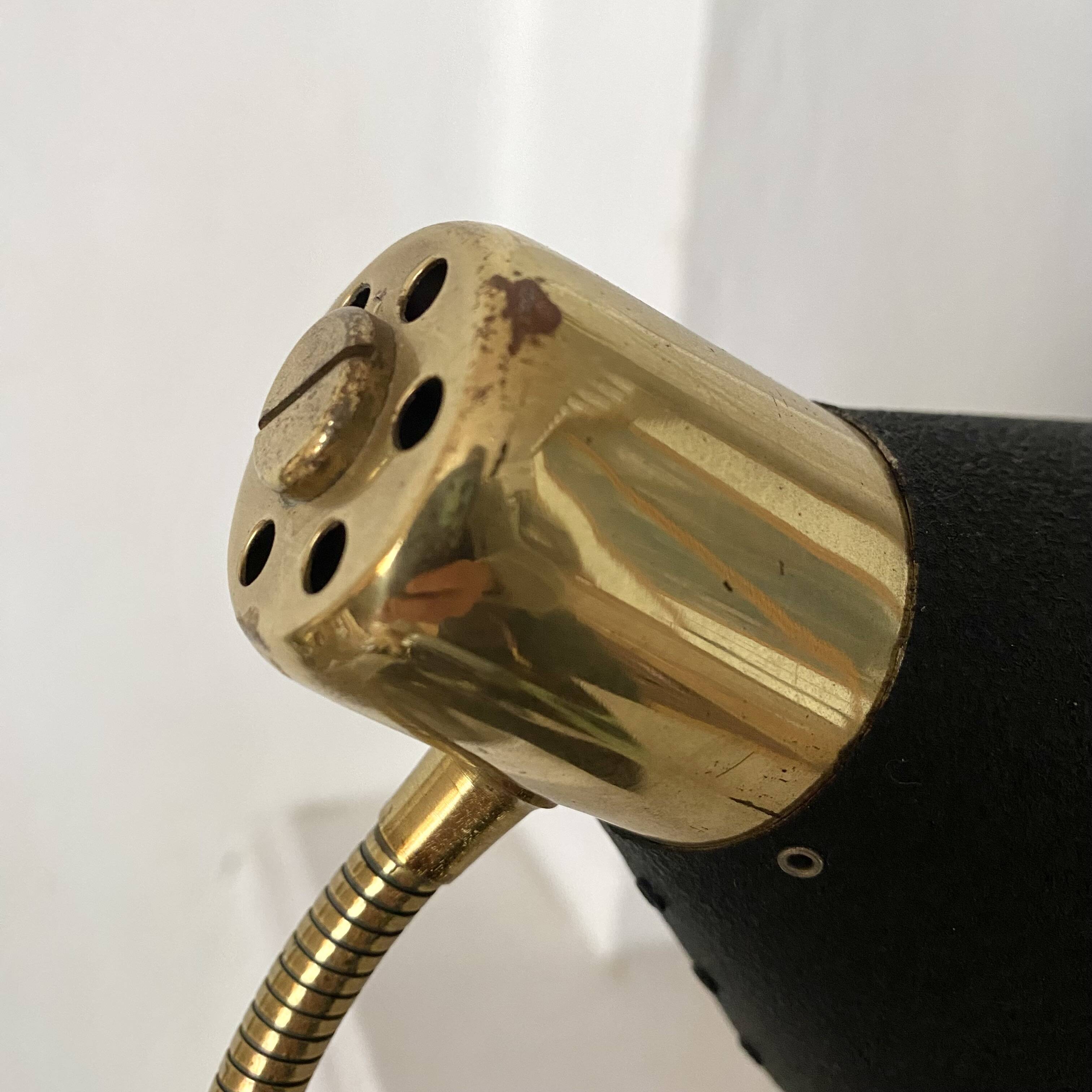 Diabolo lamp, articulated clamp lamp from the 1960s.