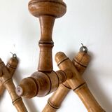 Wall-mounted accordion coat rack