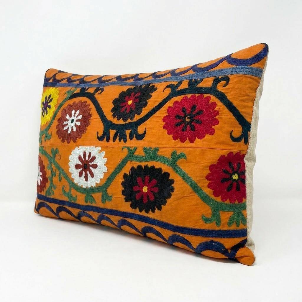 Vintage embroidered cushion cover 46x66 cm