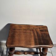 Vintage low stool in solid wood with turned legs – 1950