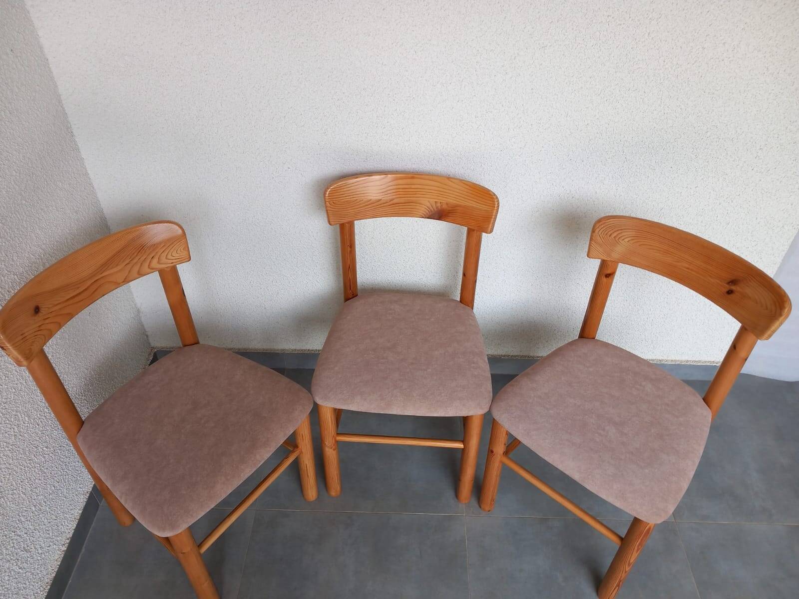 Danish pine chairs from the 1980s