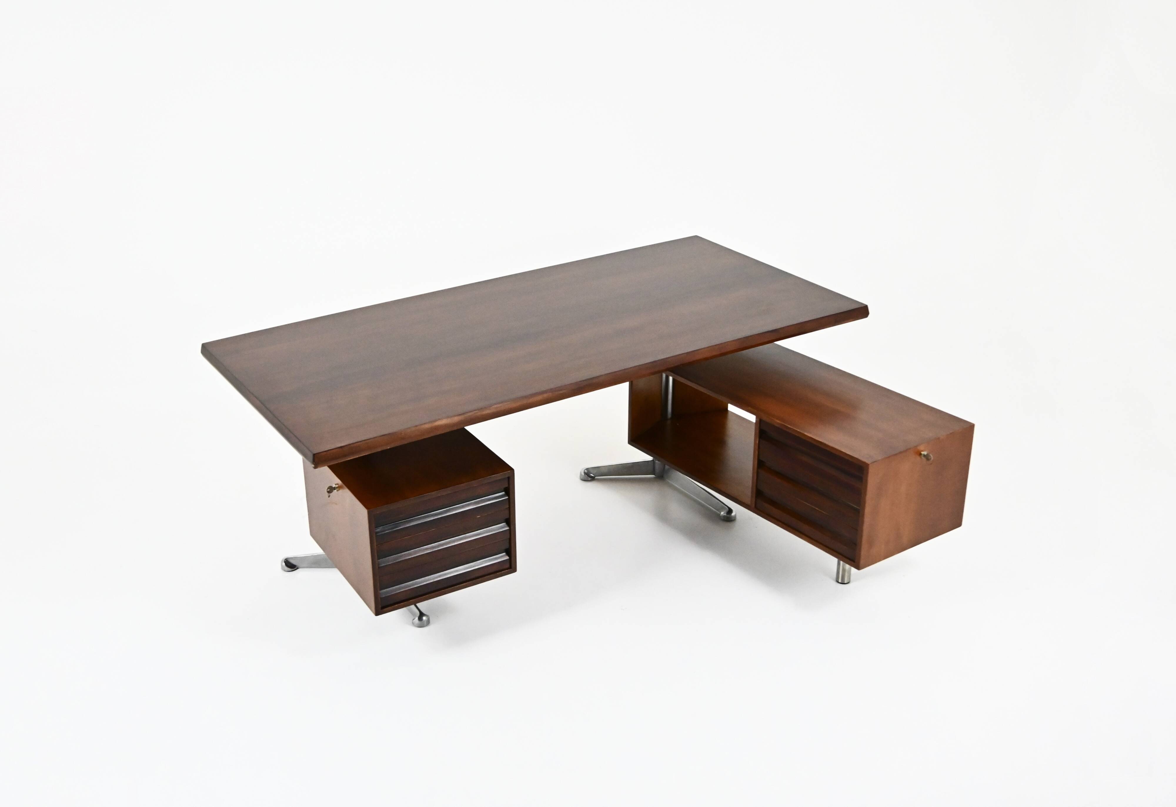Desk design by Osvaldo Borsani for Tecno, 1960s